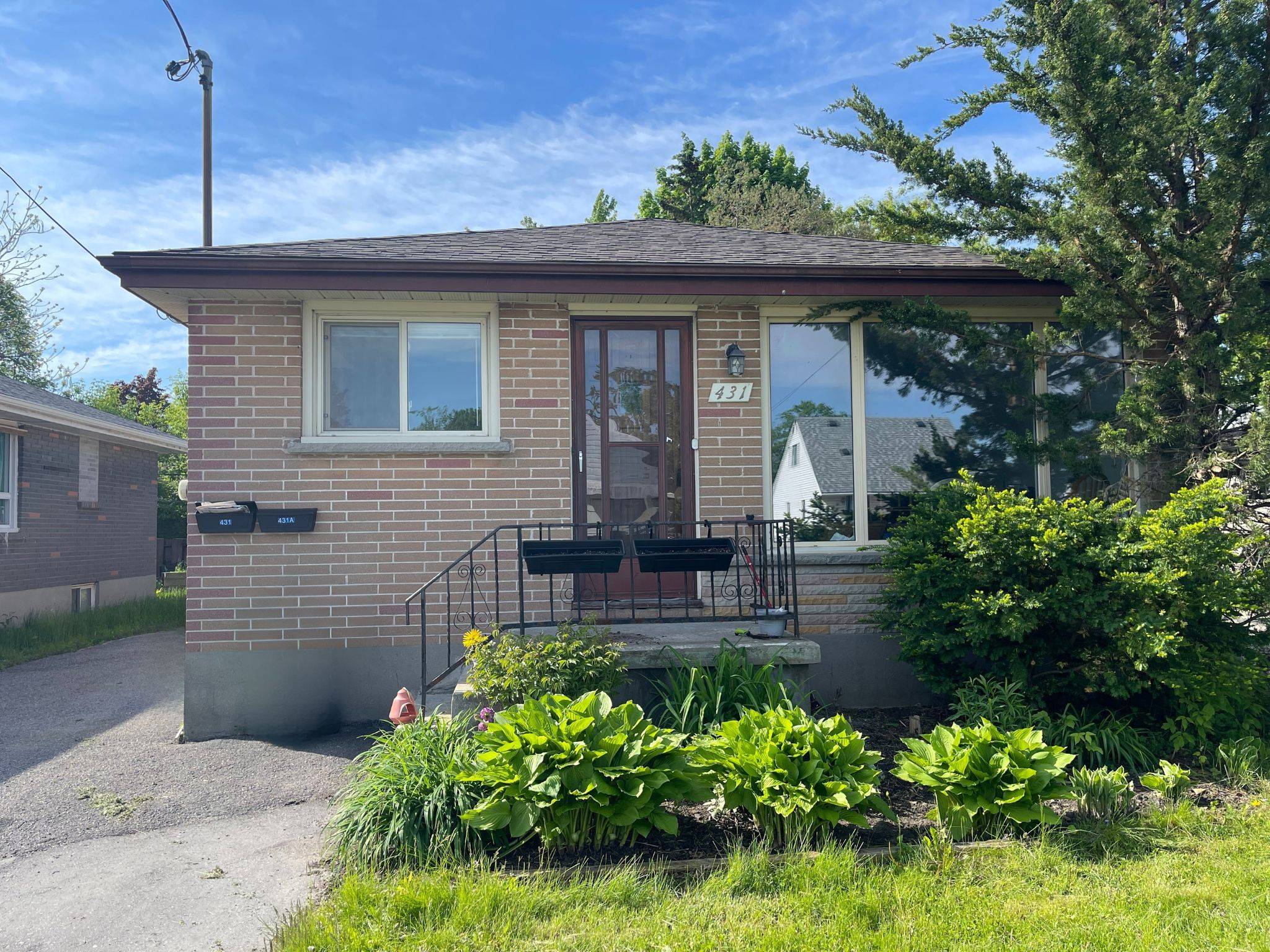 Peterborough South, ON K9J 4E1,431 O'Connell RD #LOWER