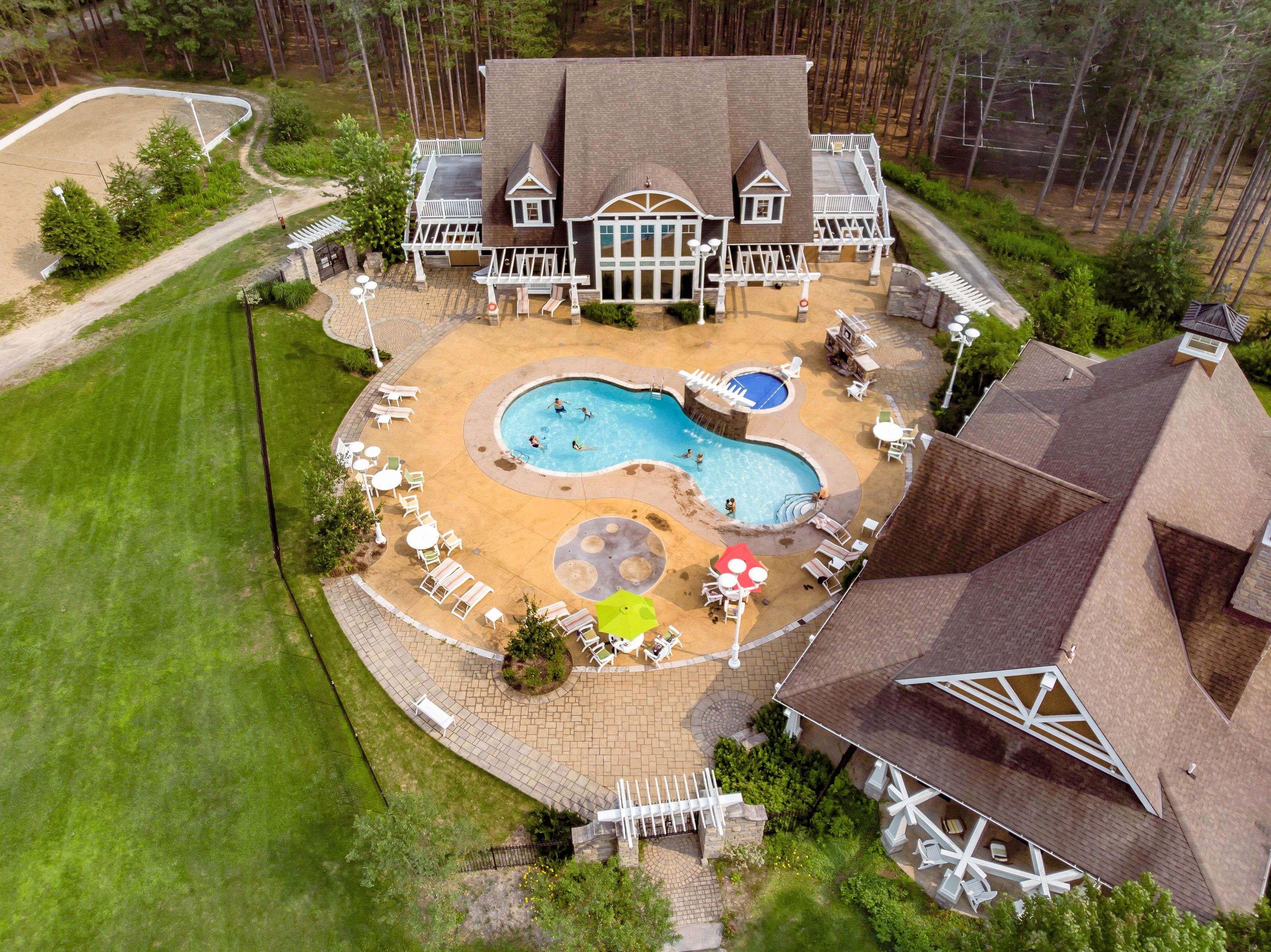Lake Of Bays, ON P0B 1A0,1020 Birch Glen RD #V 16  W 6