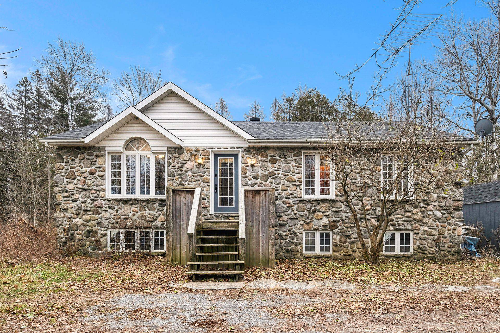 Champlain, ON K0B 1K0,4751 PEARL RD