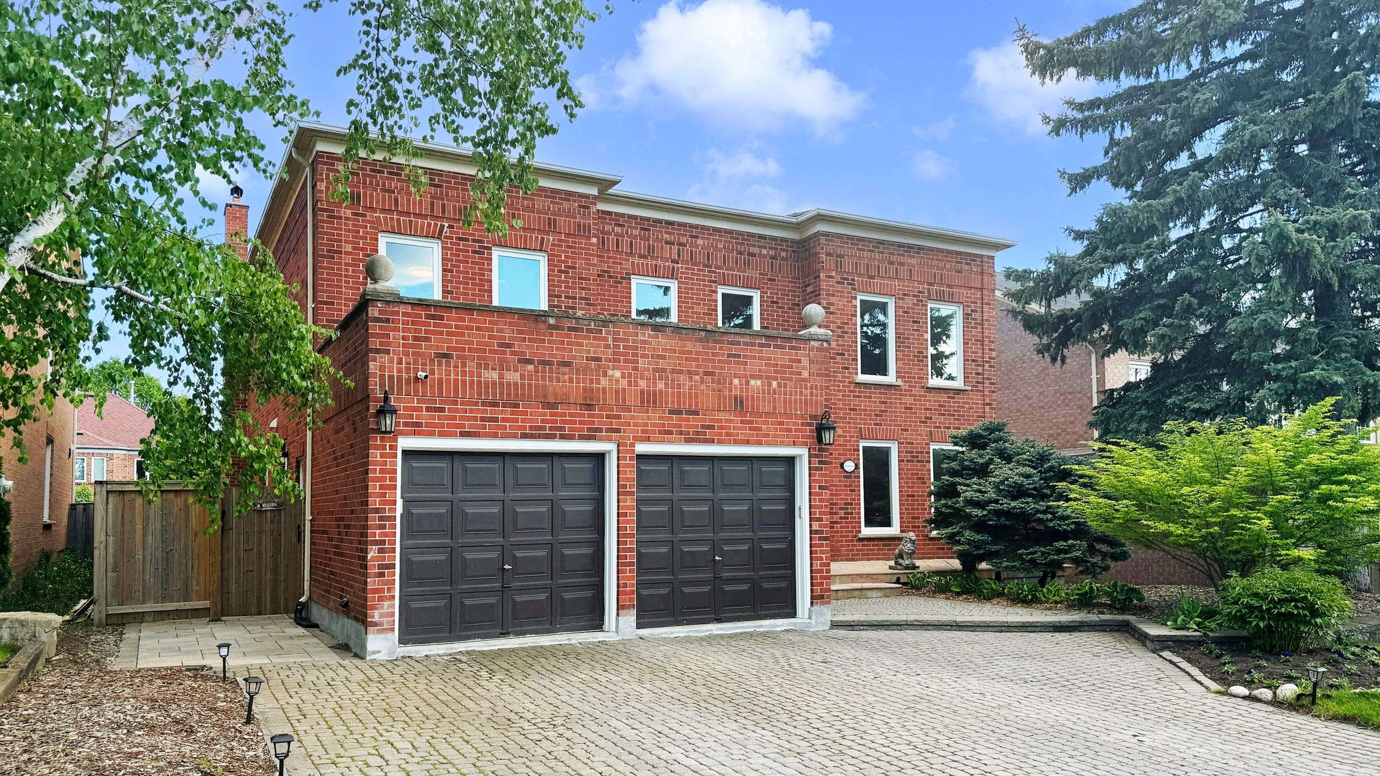 Richmond Hill, ON L4C 9A8,11 Cowles CT
