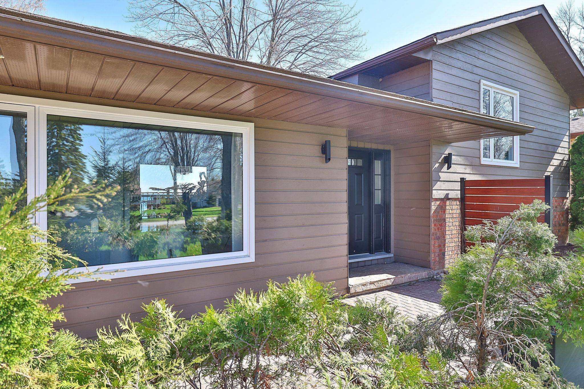 Ramara, ON L0K 1B0,112 Bayshore DR