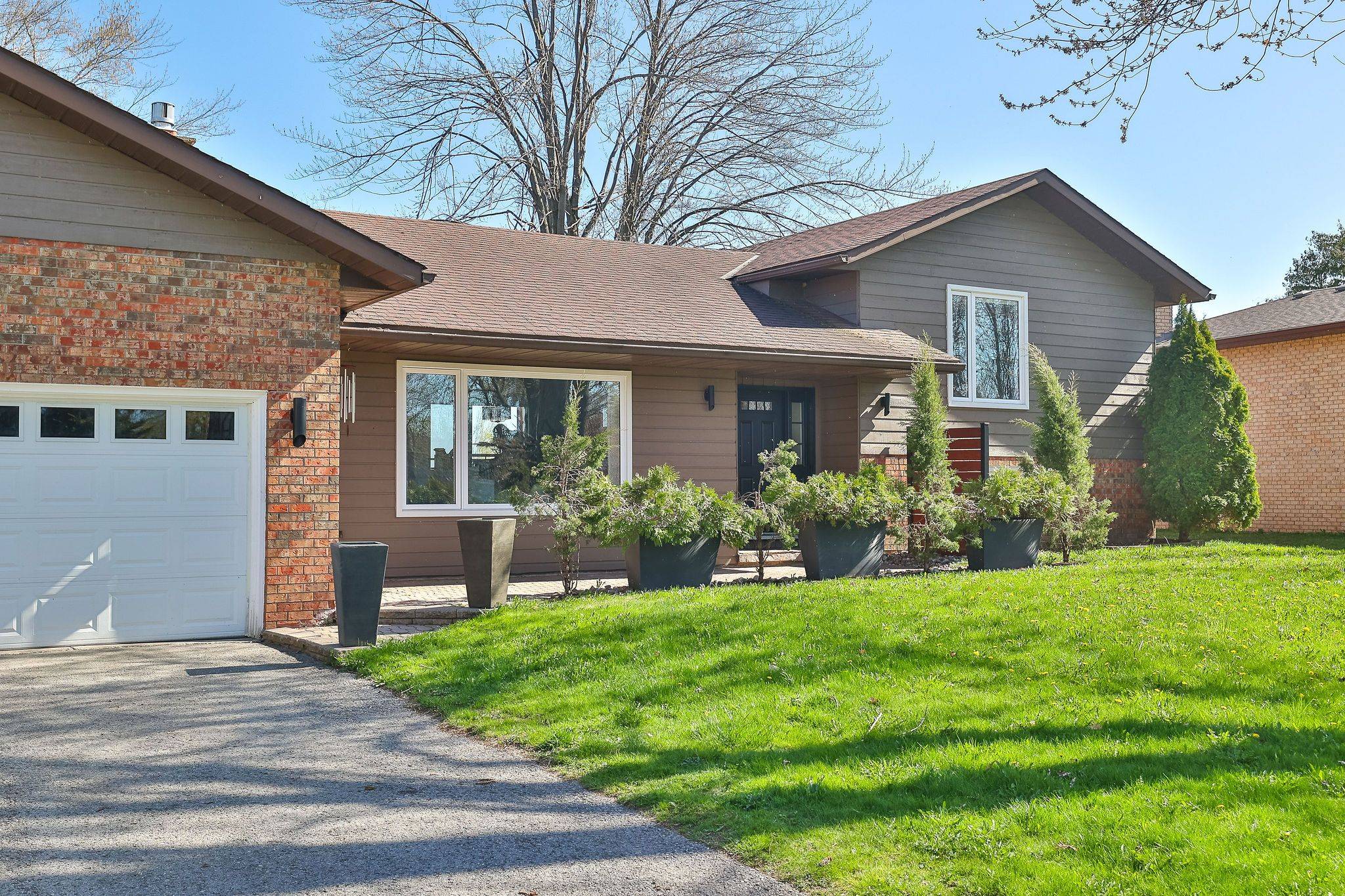 Ramara, ON L0K 1B0,112 Bayshore DR