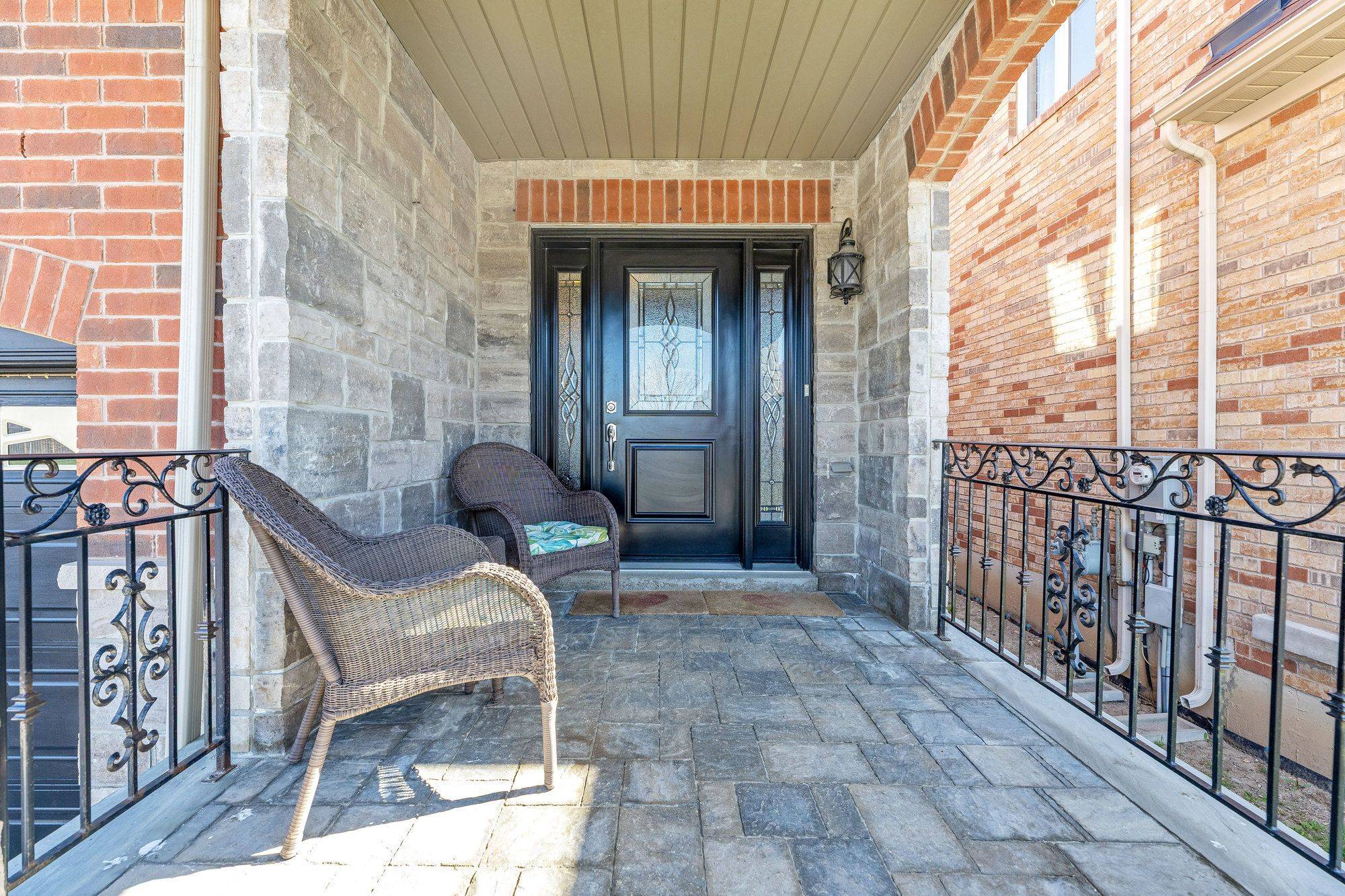 Milton, ON L9T 7R1,602 Yates DR