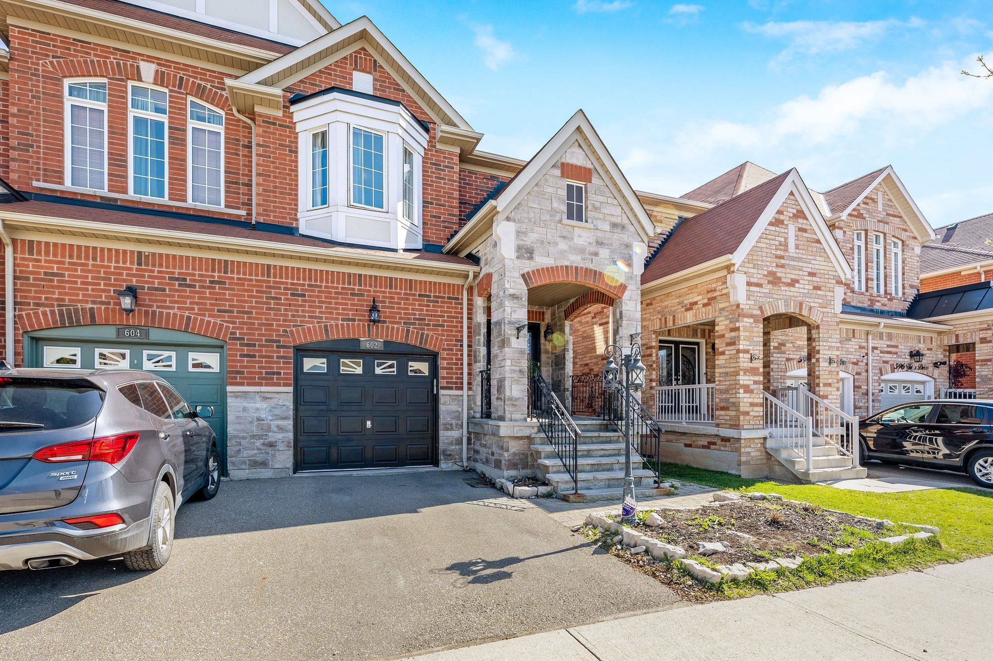 Milton, ON L9T 7R1,602 Yates DR