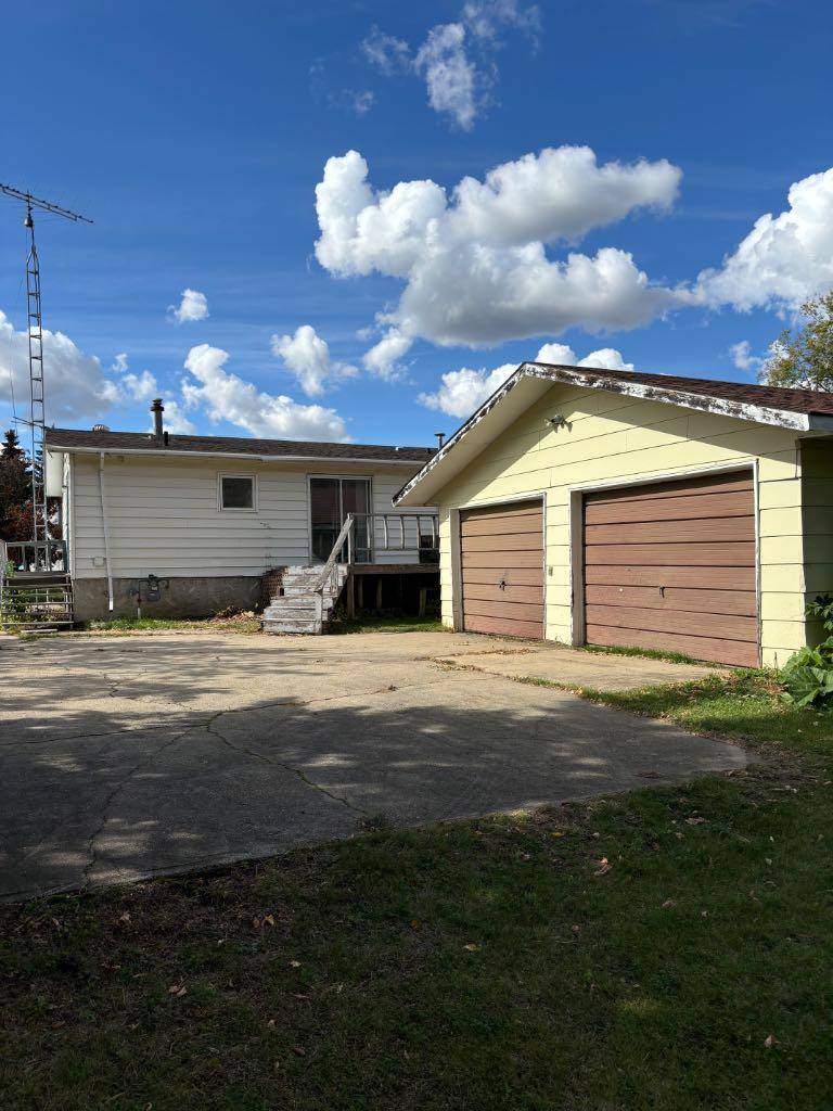 Sedgewick, AB T0B4C0,9 Mackenzie DR