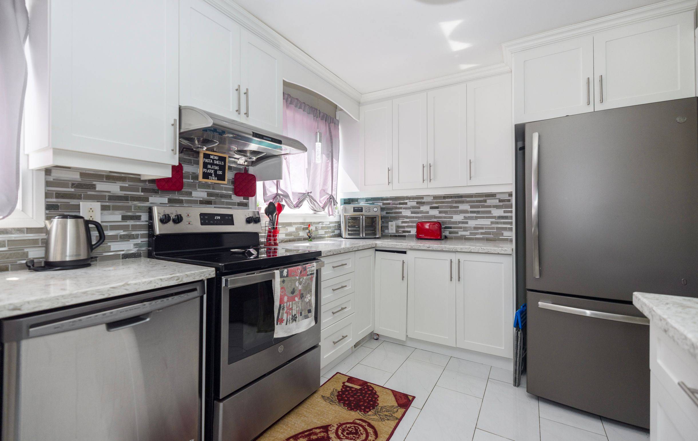 Brampton, ON L6W 1S9,170 Clarence ST