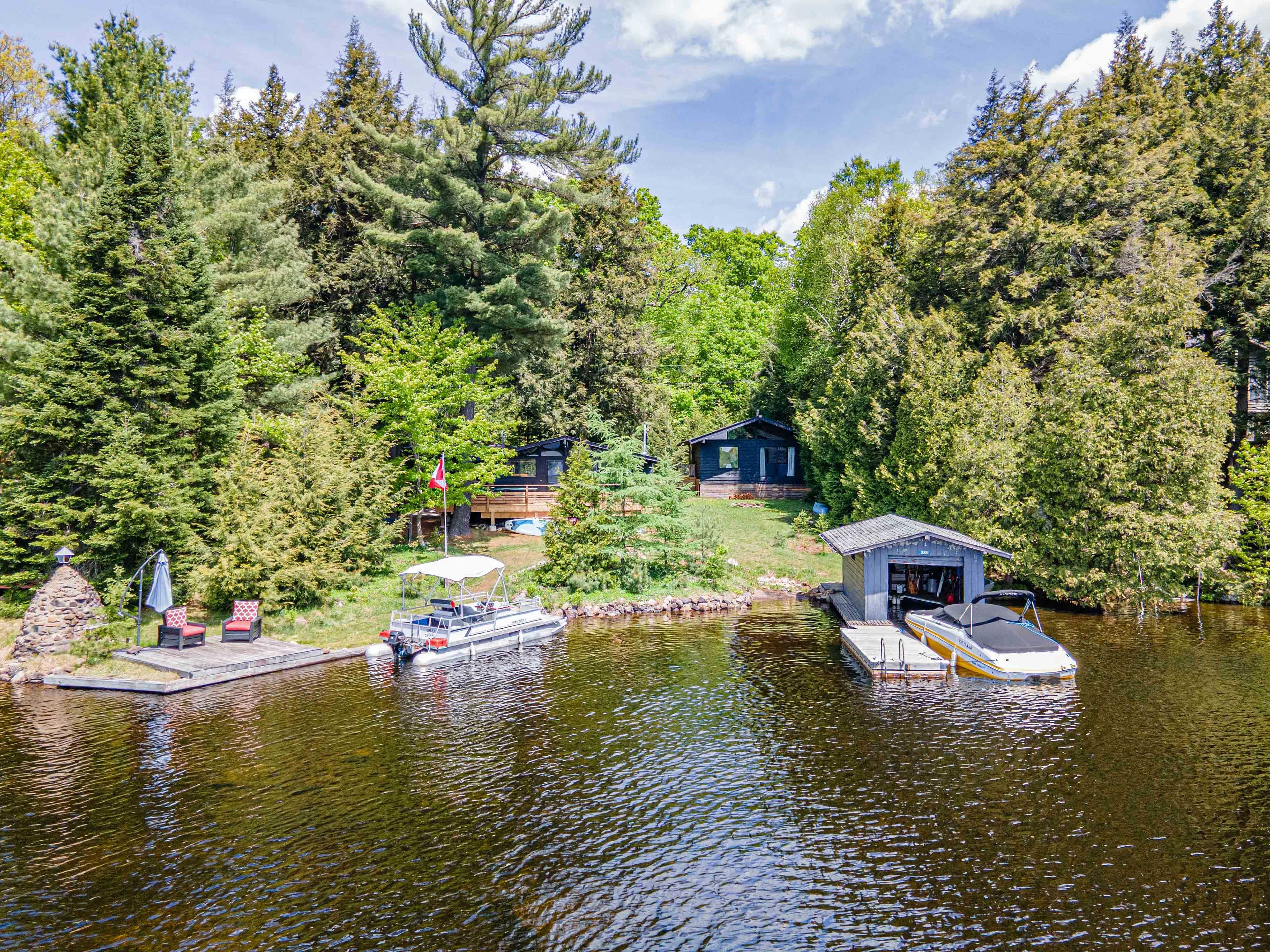 Bracebridge, ON P1L 1X1,228 MacBeth IS