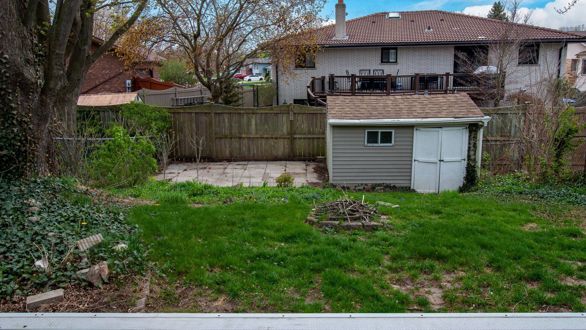 Strathroy-caradoc, ON N7G 1G4,326 Burns ST