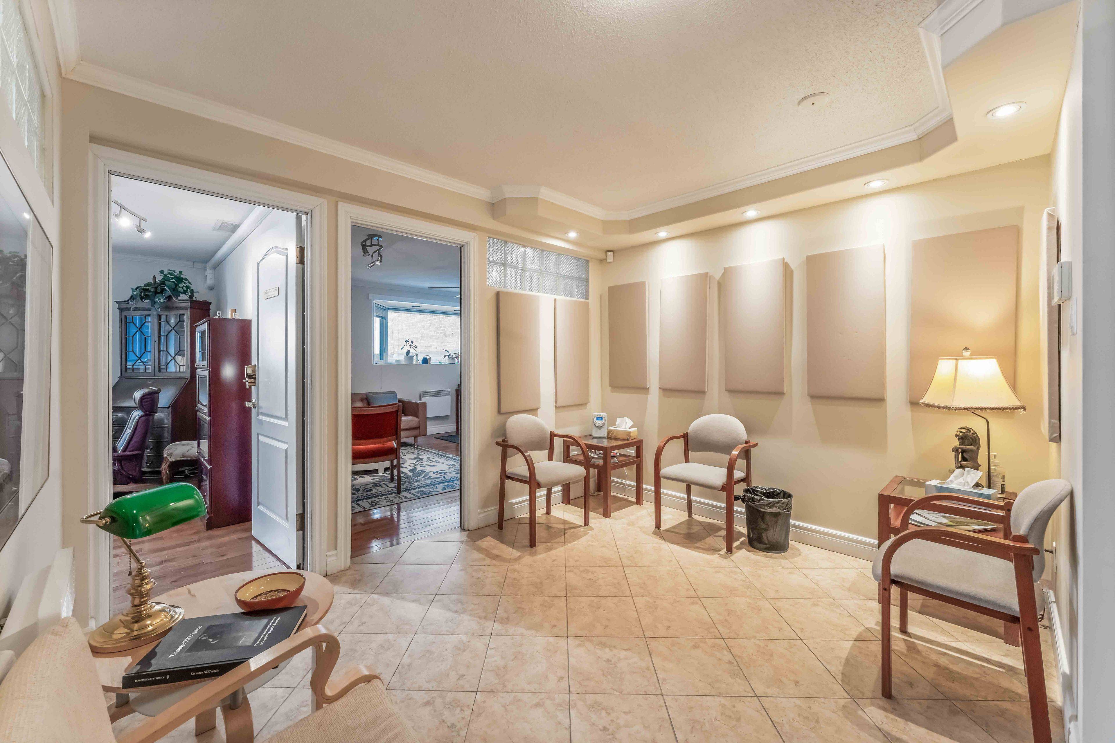 Lower Town - Sandy Hill, ON K1N 5M5,117 Murray ST #201