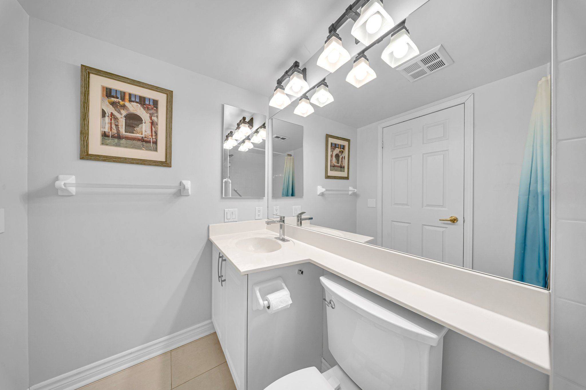 Mississauga, ON L5R 4G9,55 STRATHAVEN DR #1105