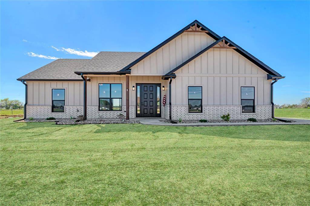 Sumner, TX 75486,201 Private Road 33083