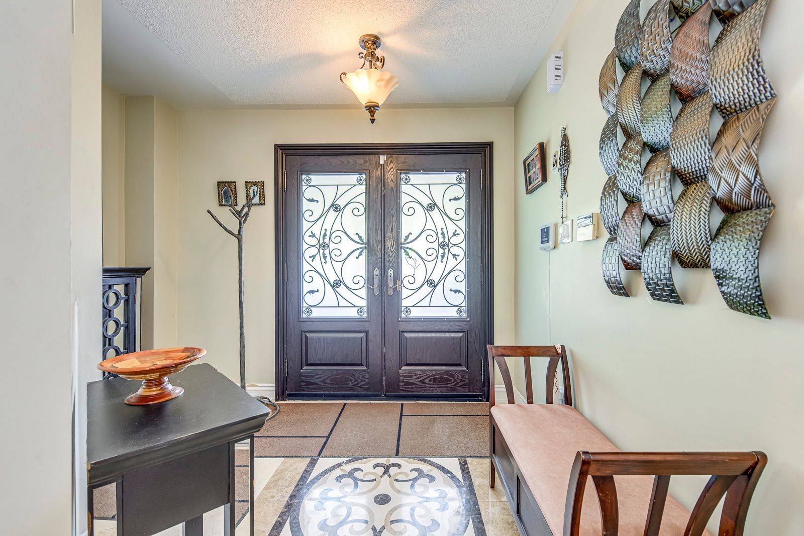 Mississauga, ON L5N 8E5,7228 Pallett CT