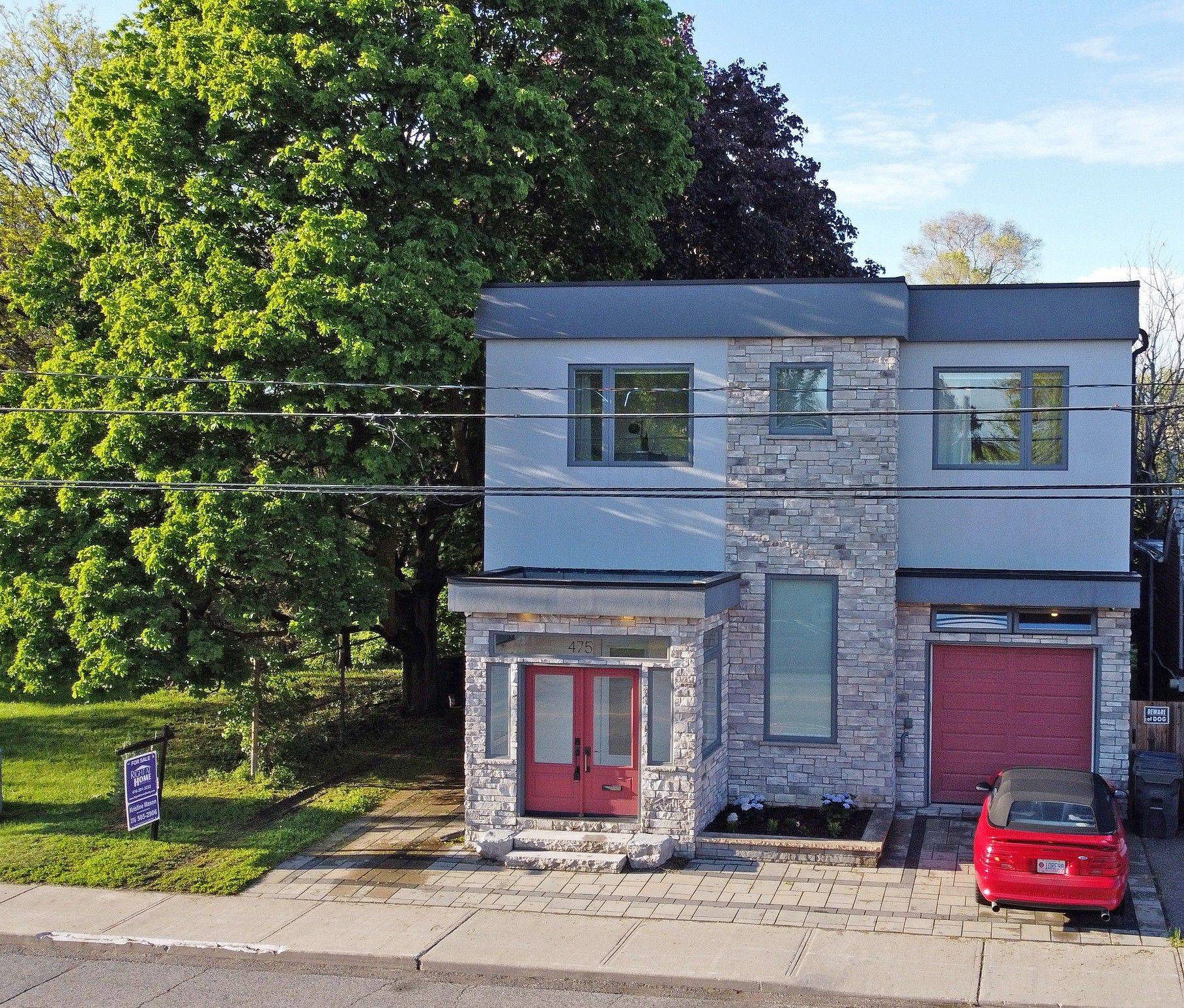 Toronto E03, ON M4J 3S4,475 Donlands AVE