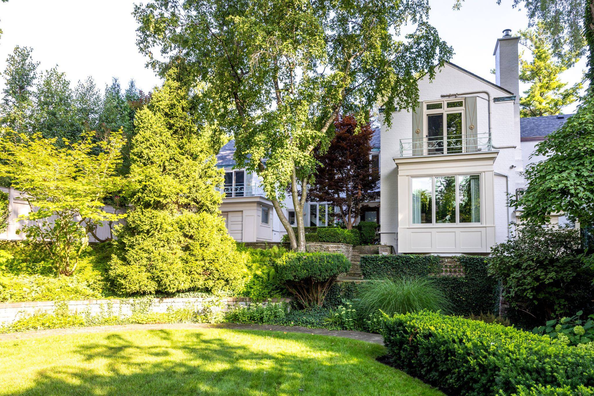 Toronto C12, ON M4N 2E8,12 Forest Glen CRES
