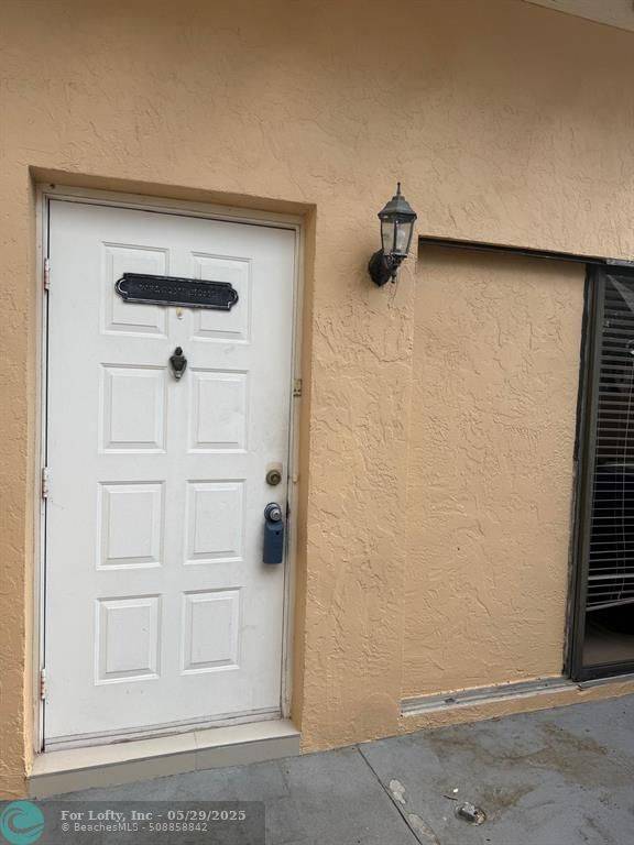 Coral Springs, FL 33065,11596 NW 45th St  #4