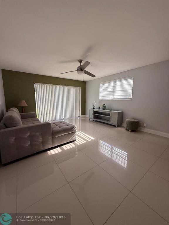 Coral Springs, FL 33065,11596 NW 45th St  #4