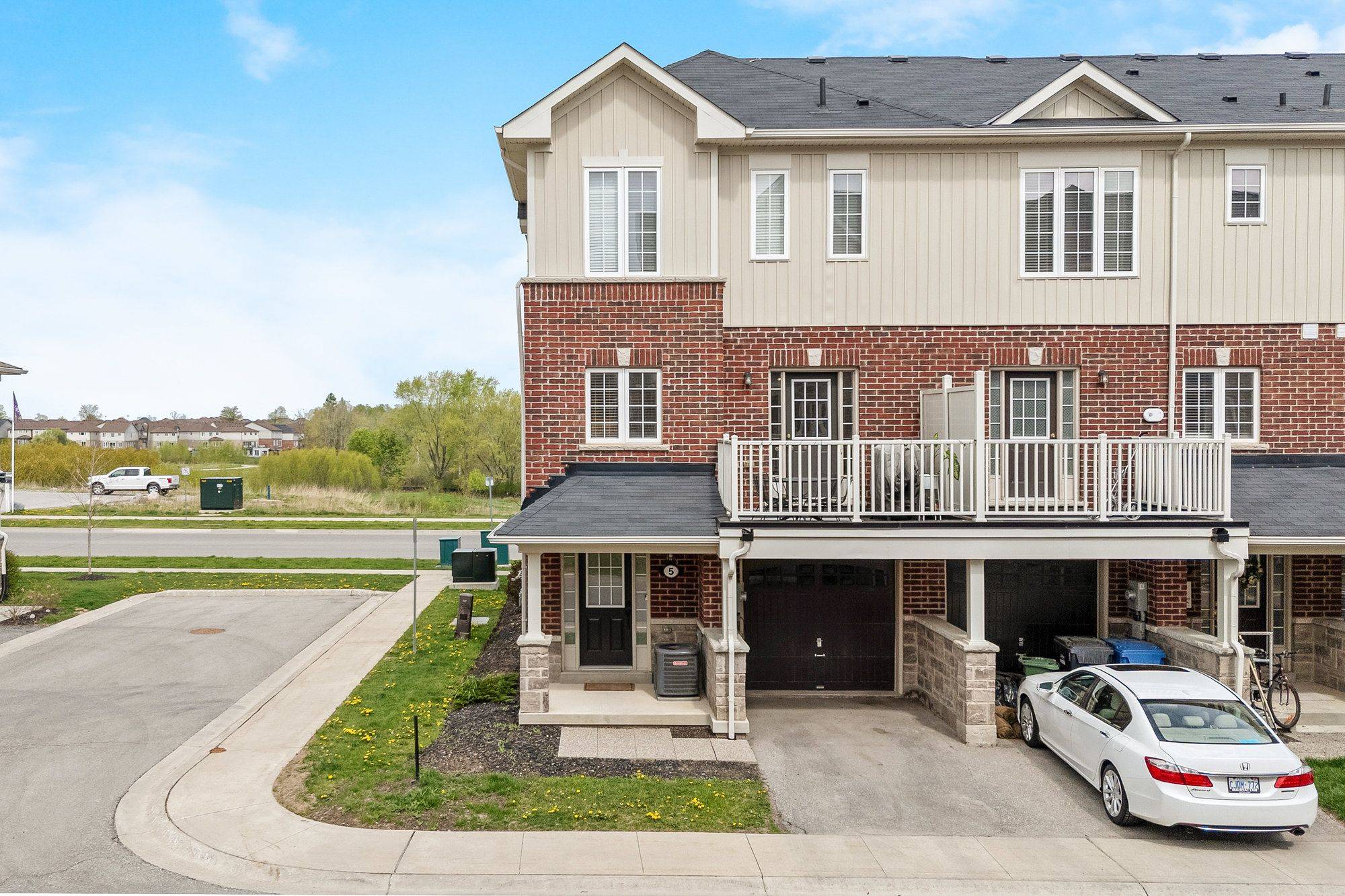 Guelph, ON N1L 0A1,88 Decorso DR #5