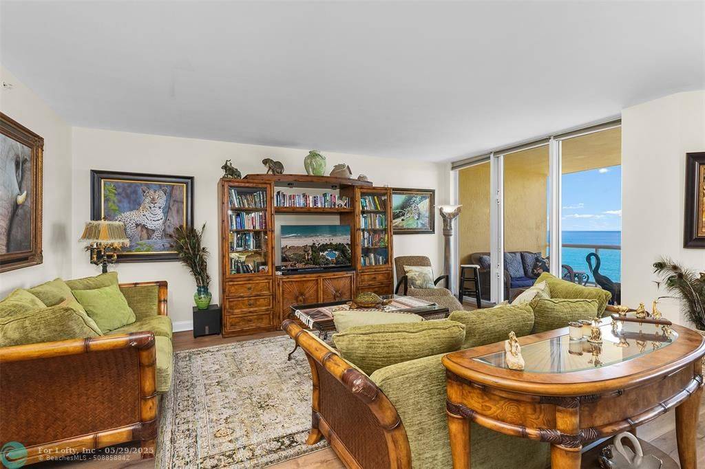 Fort Lauderdale, FL 33305,2100 N Ocean Blvd  #19D