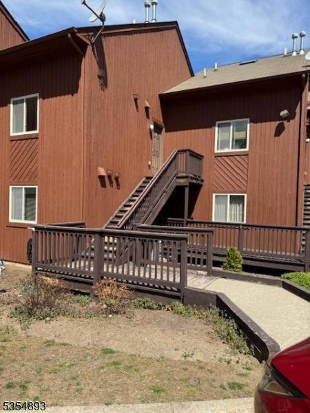 Vernon Twp., NJ 07462,6 Falkenstein Row #6