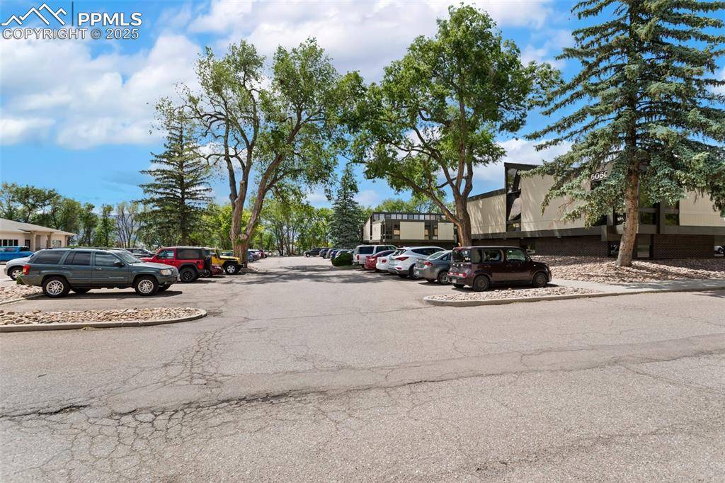 Colorado Springs, CO 80915,5050 Edison AVE