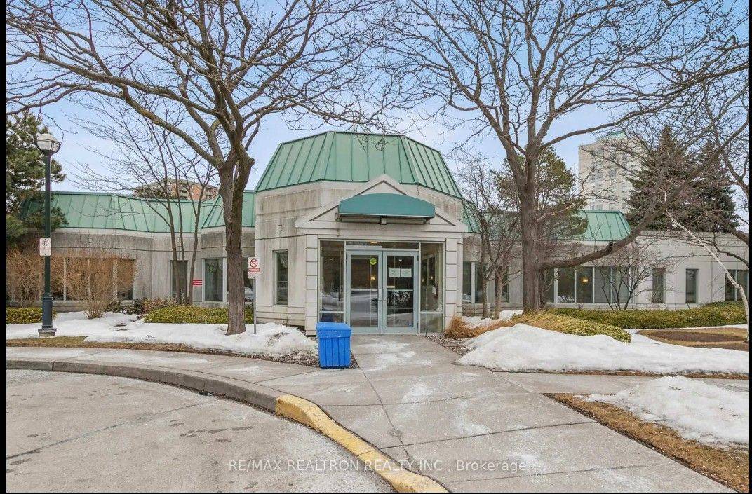 Toronto E07, ON M1S 5J8,2628 Mccowan RD #213