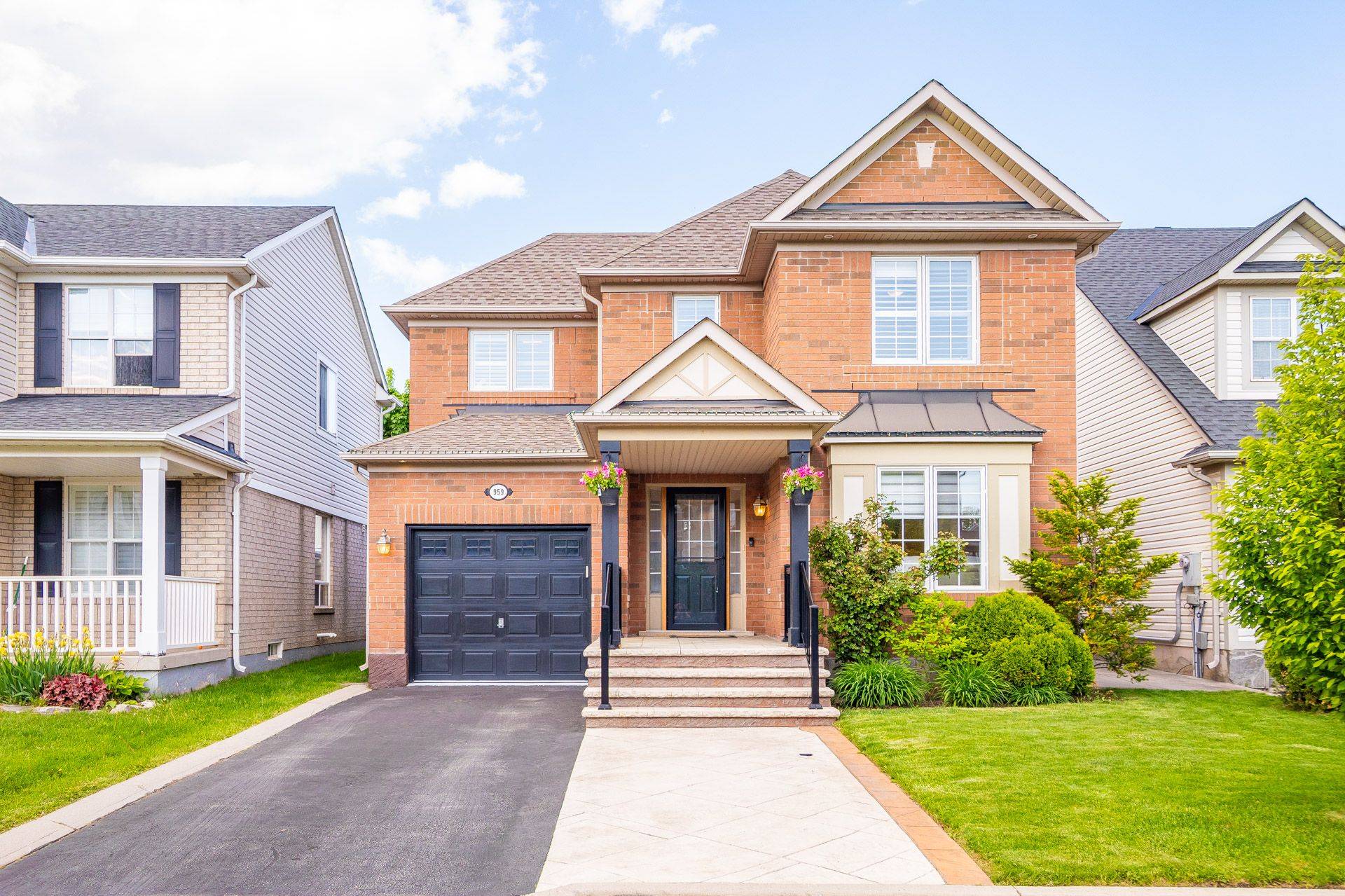 Milton, ON L9T 6A2,959 Lancaster BLVD