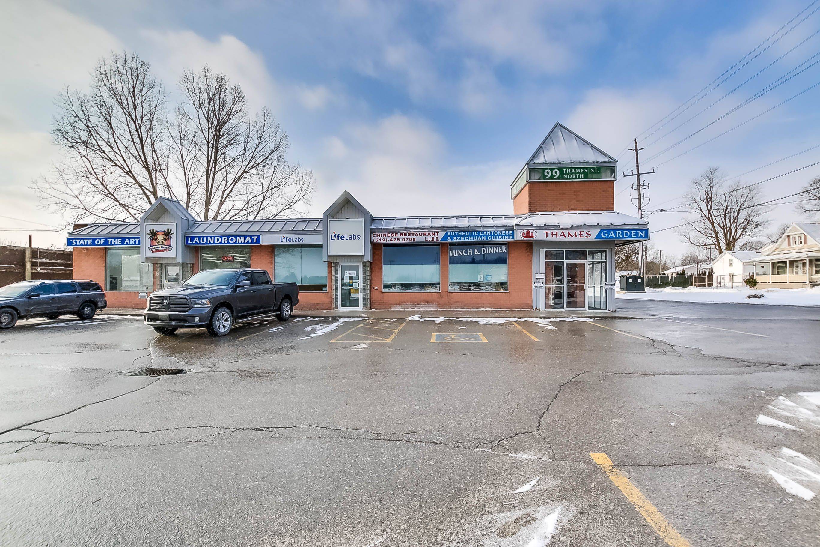 Ingersoll, ON N5C 3C6,99 THAMES ST #D