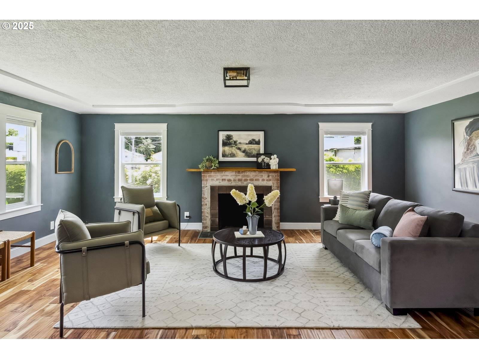 Portland, OR 97233,421 SE 141ST AVE