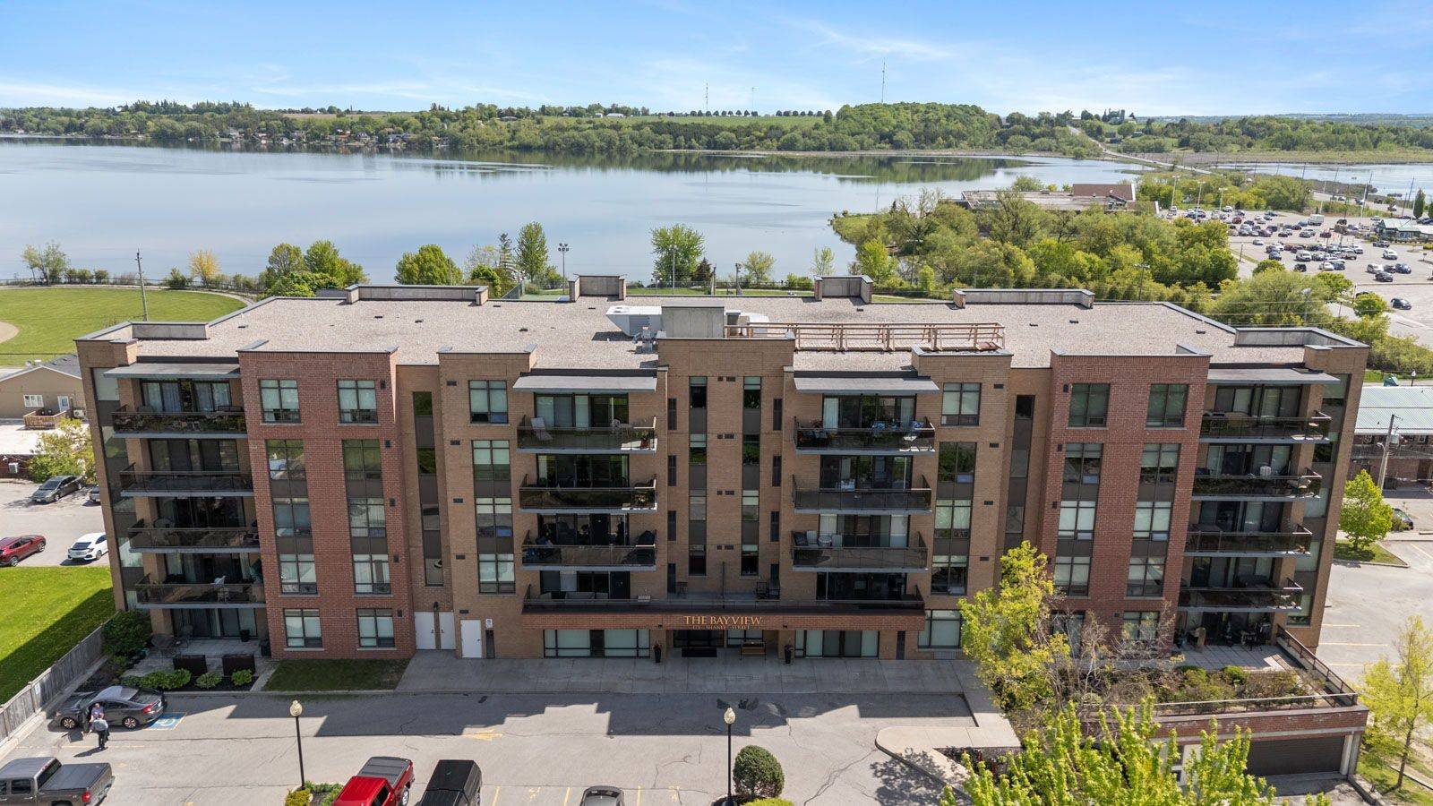 Scugog, ON L9L 0A3,171 Shanly ST #408