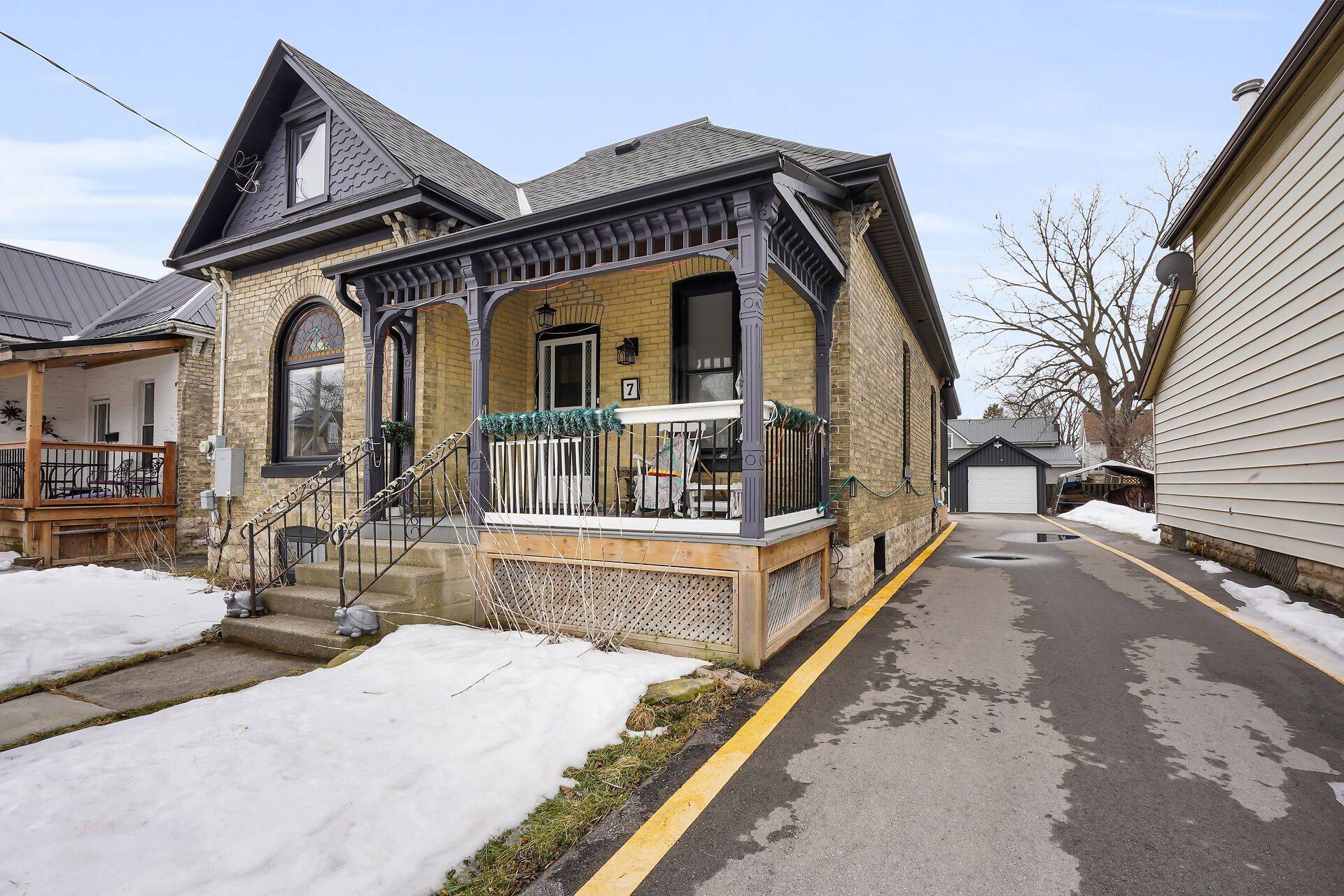 St. Thomas, ON N5R 2E6,7 MYRTLE ST E