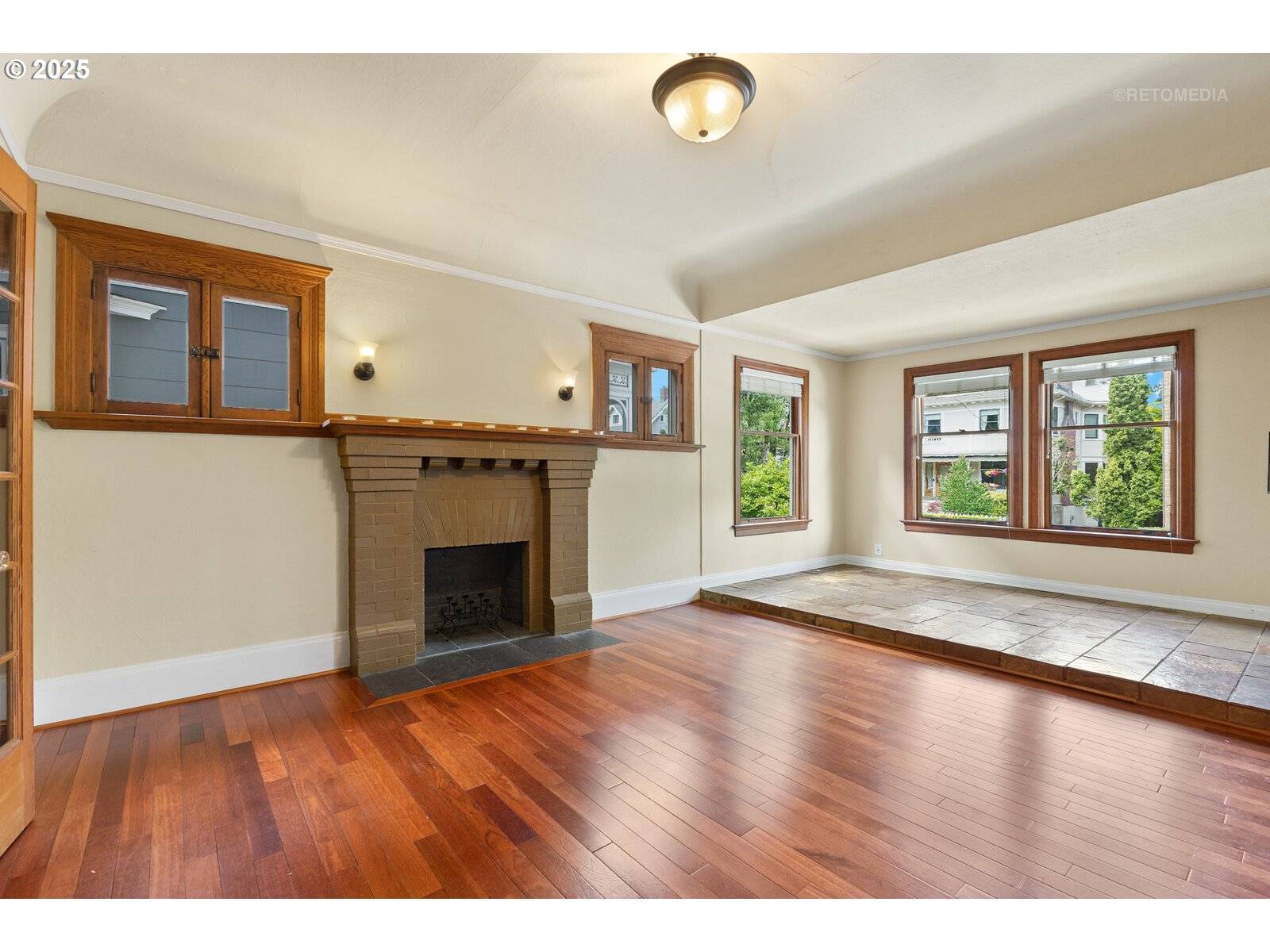 Portland, OR 97210,2222 NW IRVING ST