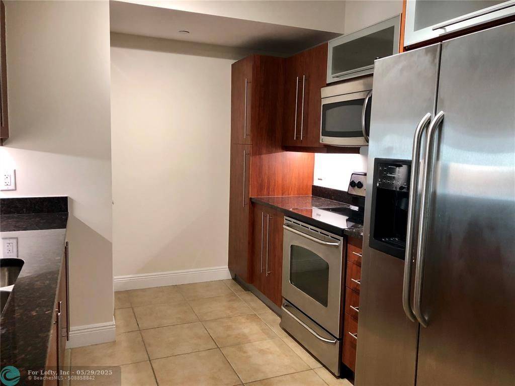 Miami, FL 33156,7350 SW 89th St  #1508S