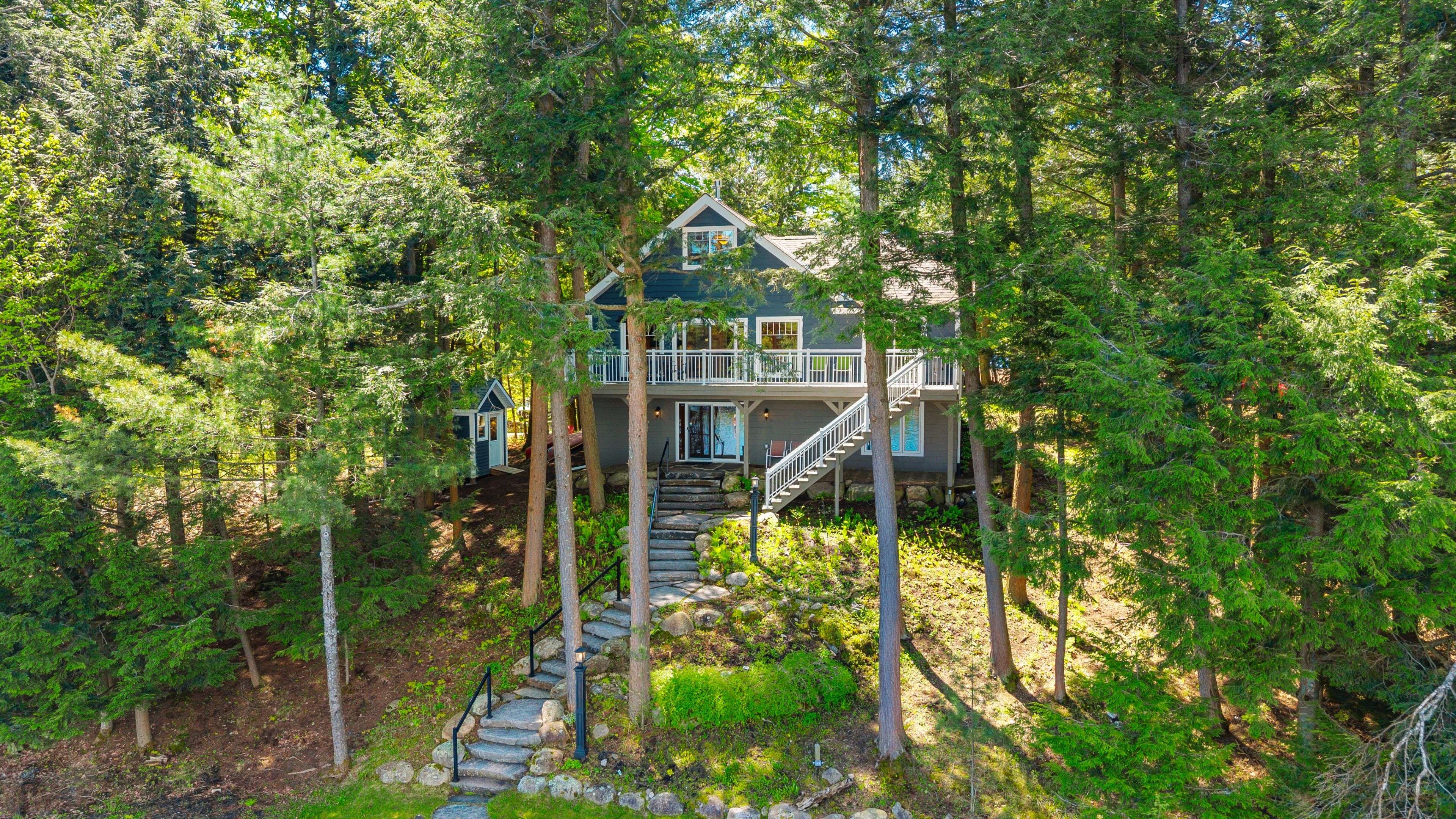 Muskoka Lakes, ON P0B 1J0,1116 Sagamo BLVD
