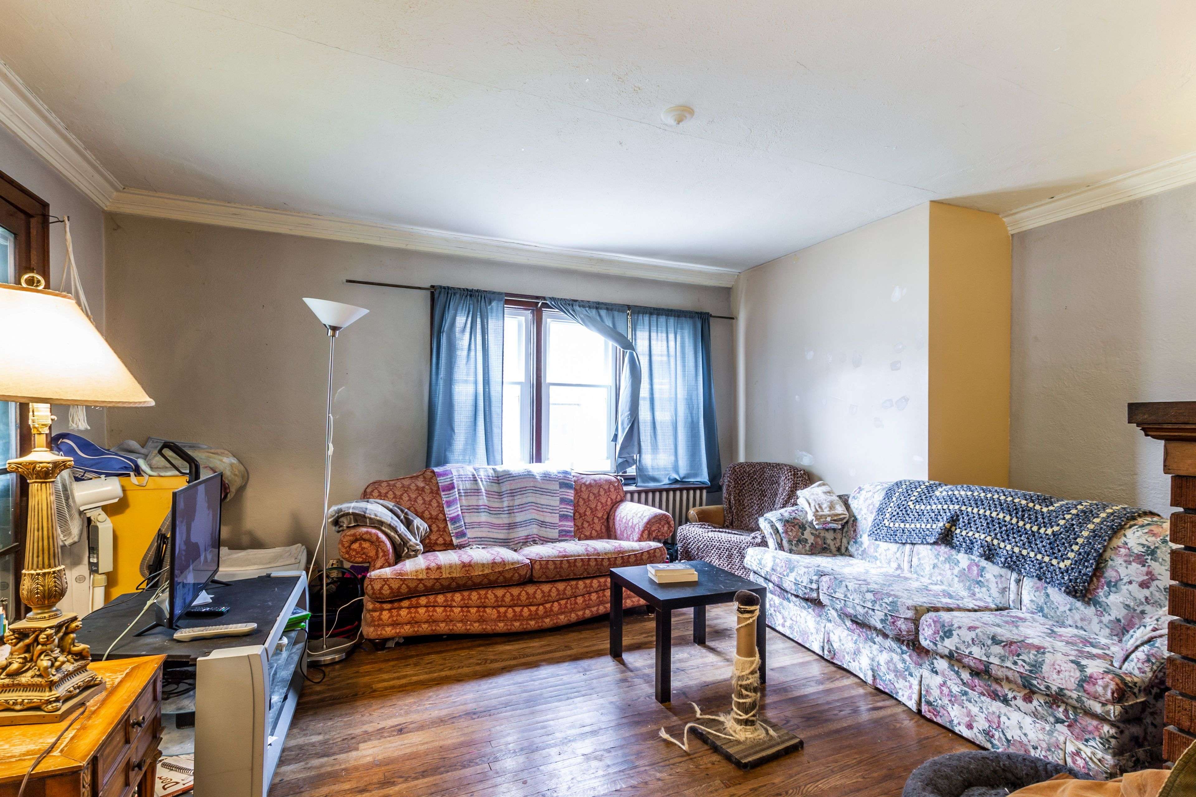 Waterloo, ON N2L 1V3,178 Erb ST W