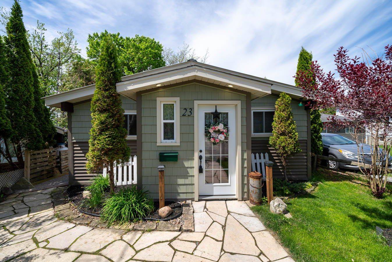 Kawartha Lakes, ON K0M 2C0,23 Gilson ST