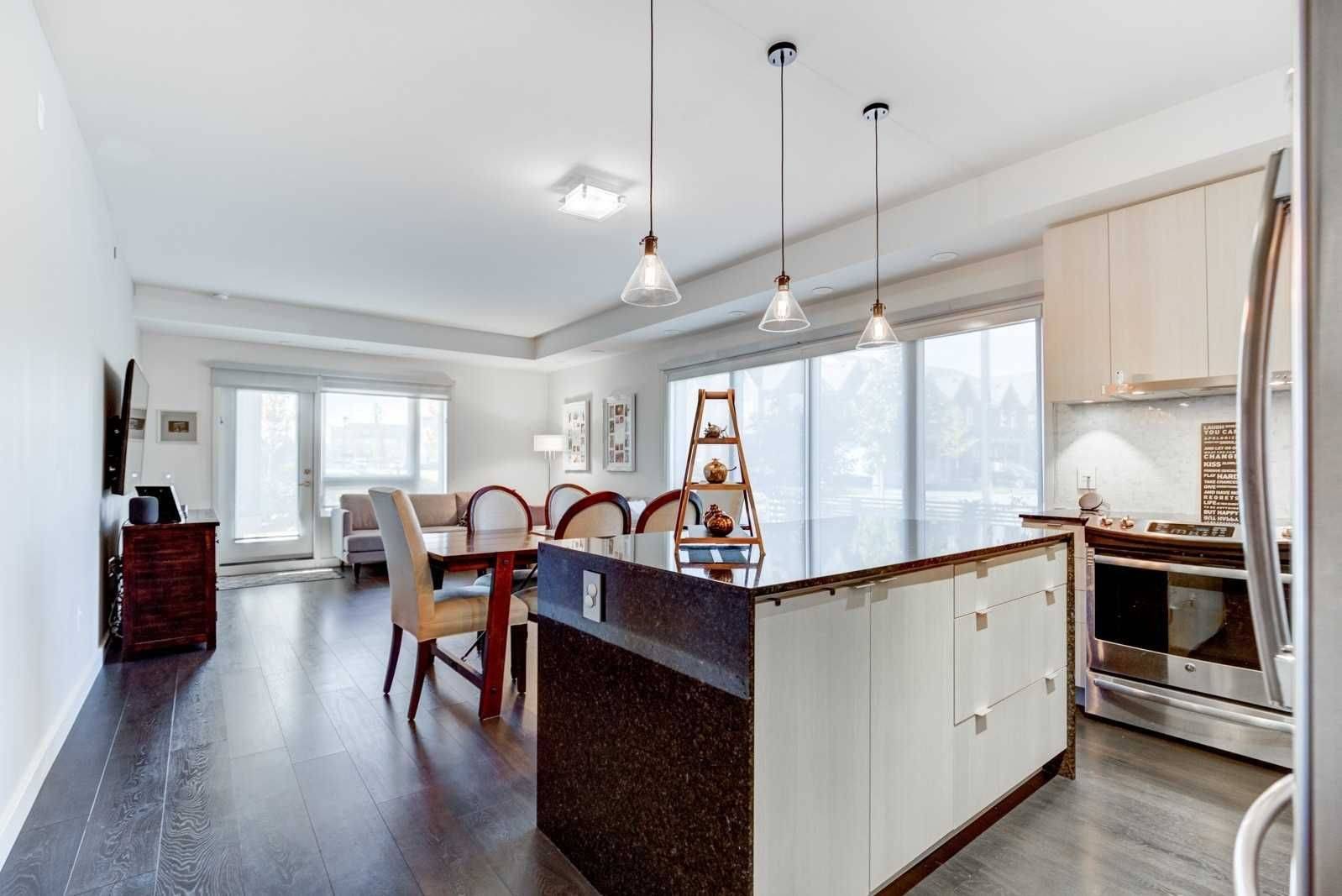 Mississauga, ON L5M 0W5,5005 Harvard RD #111