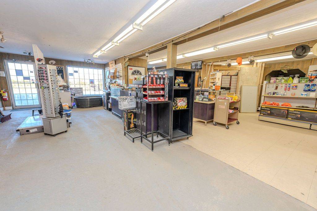Leeds And The Thousand Islands, ON K0H 2N0,139 Main ST