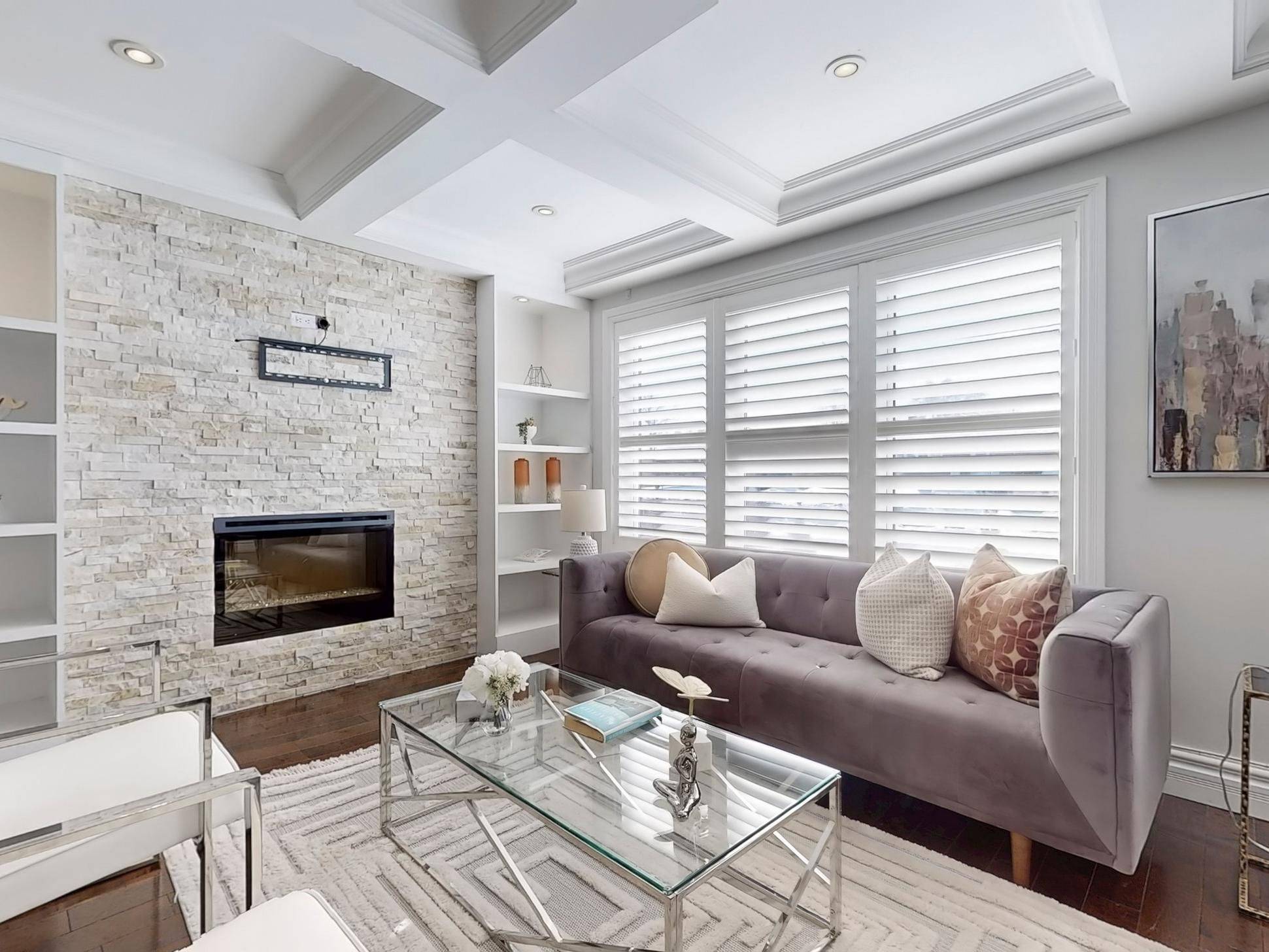Toronto E09, ON M1J 2V7,68 Nelson ST