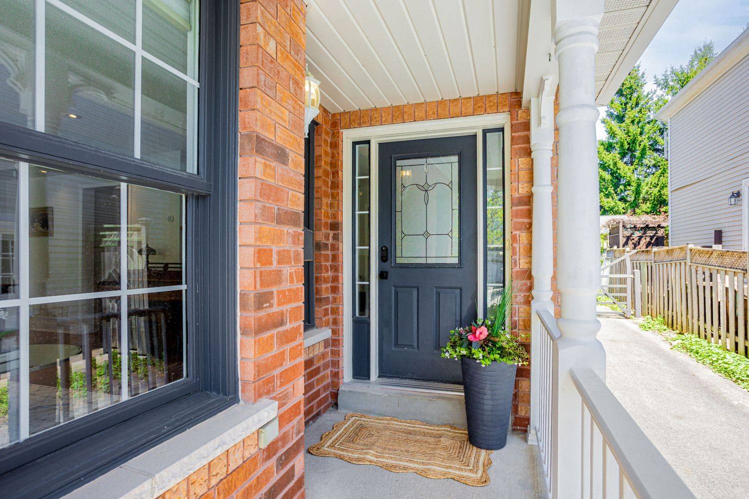 Whitby, ON L1M 1E4,4 Blackfriar AVE