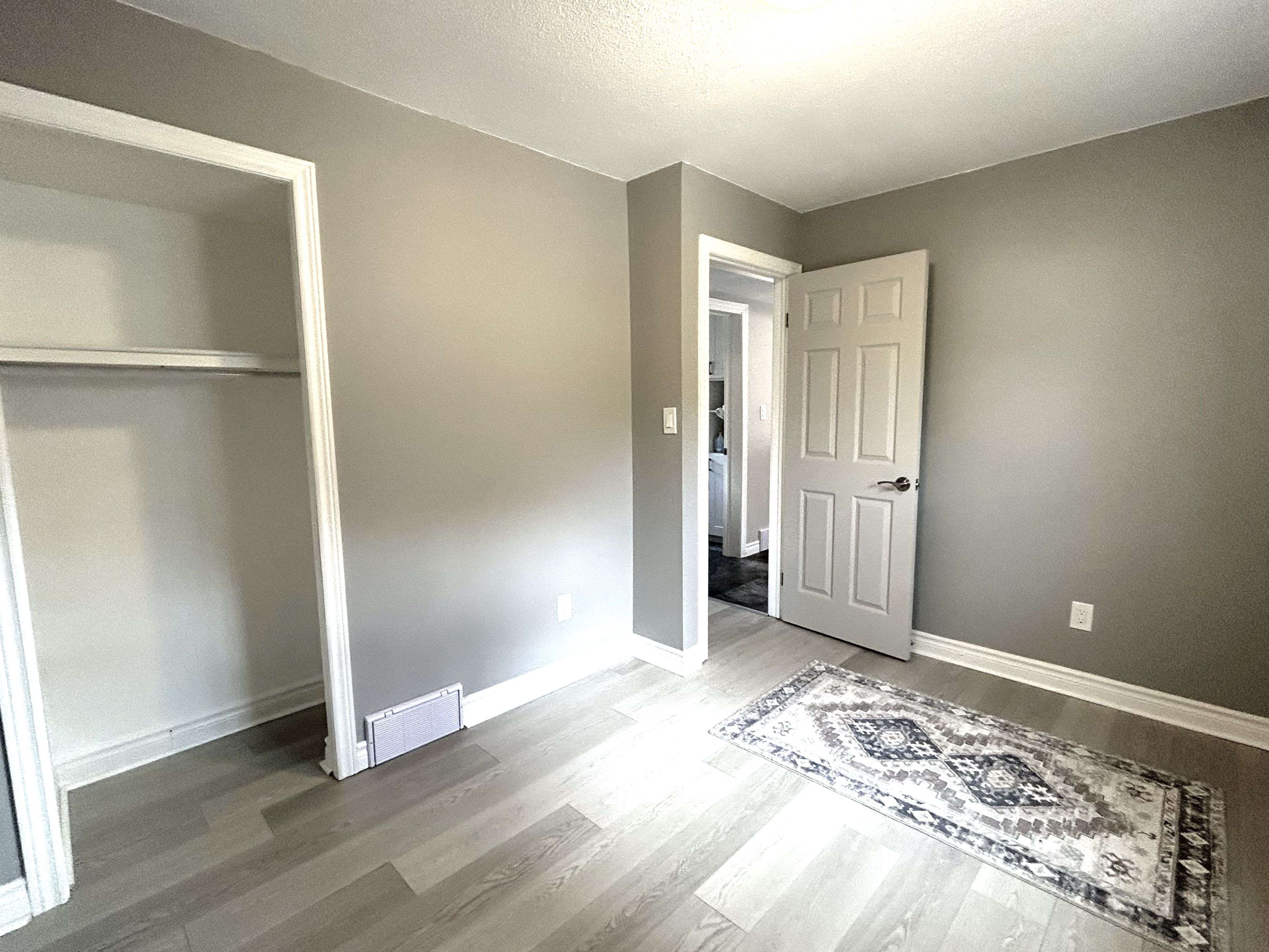 London East, ON N5Y 4C1,630 Victoria ST