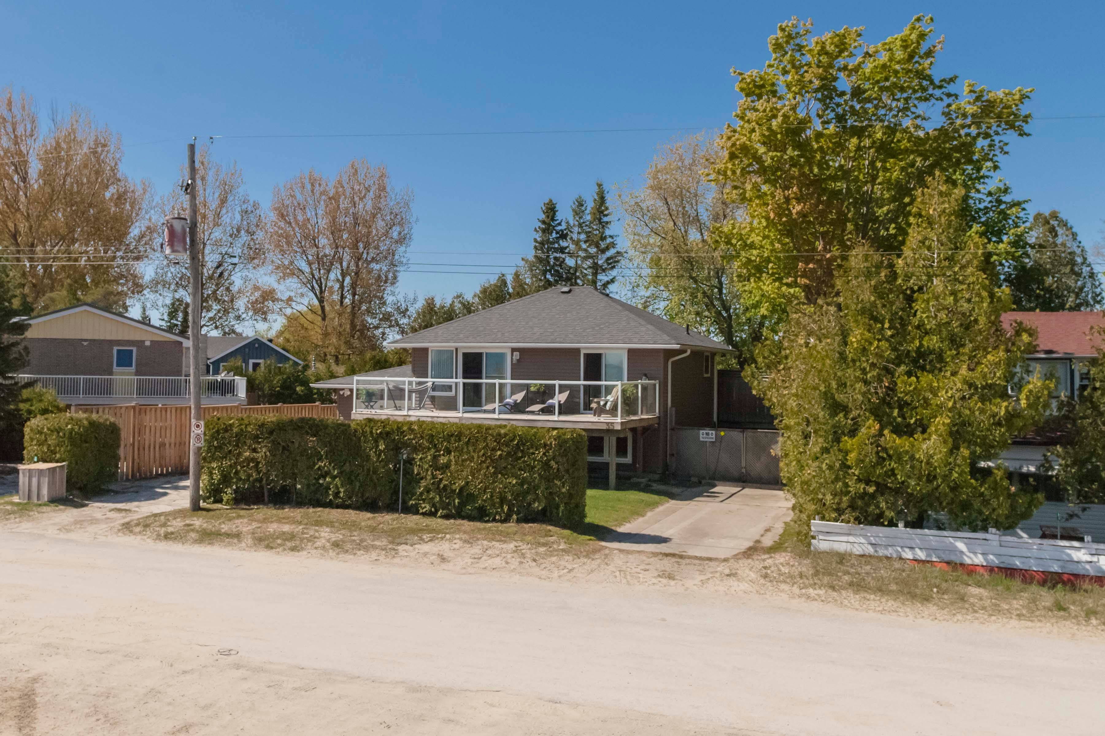 South Bruce Peninsula, ON N0H 2G0,35 Sauble Falls RD