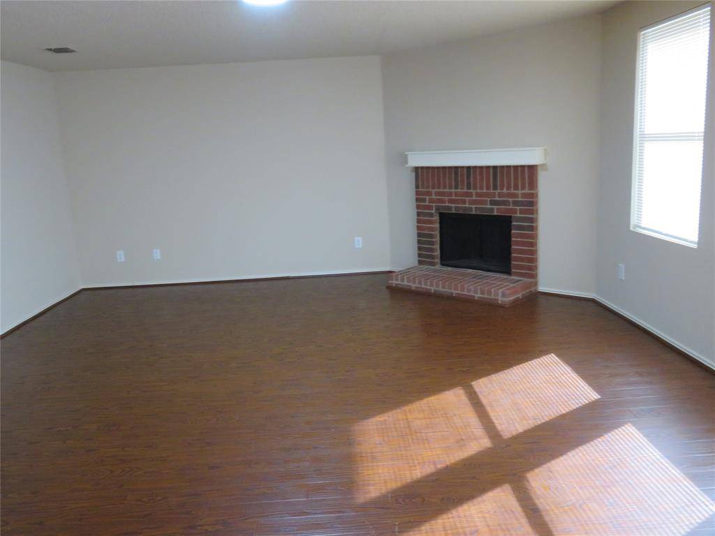 Arlington, TX 76002,8406 Paxton Run Court