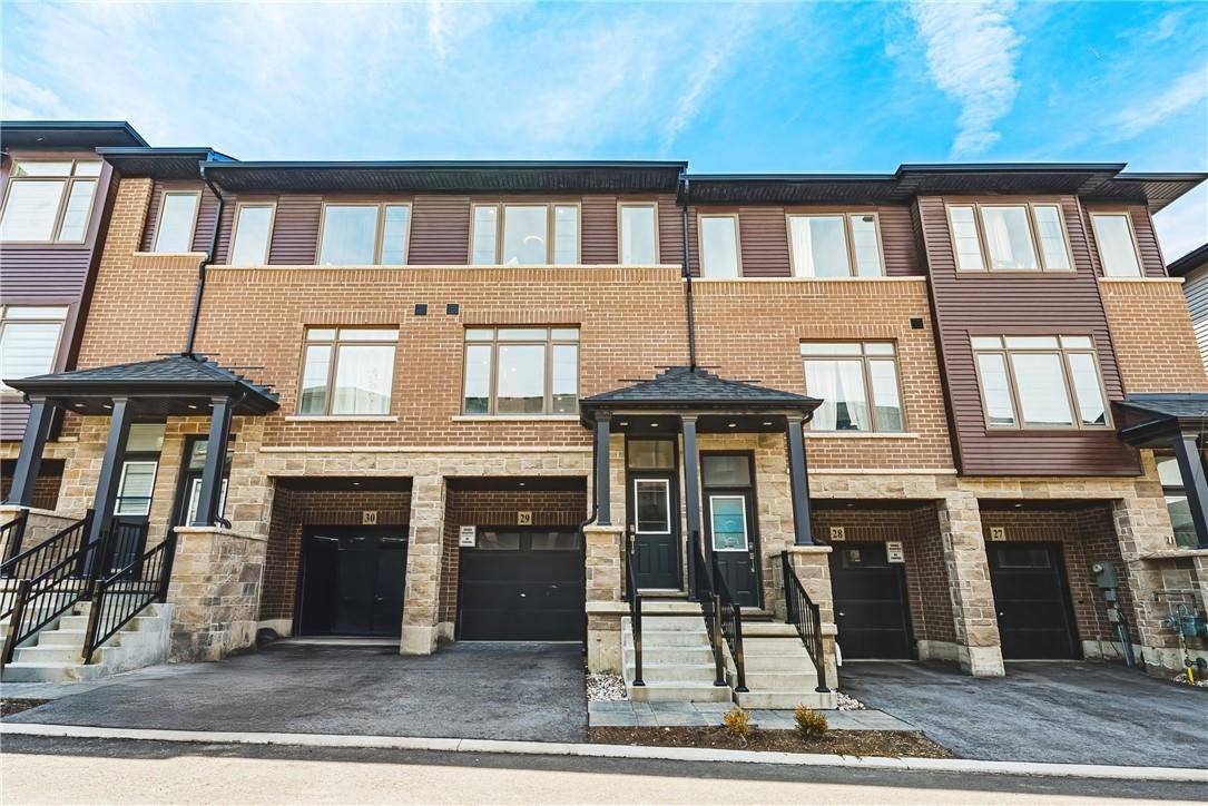 Hamilton, ON L8J 0M6,61 Soho ST #29