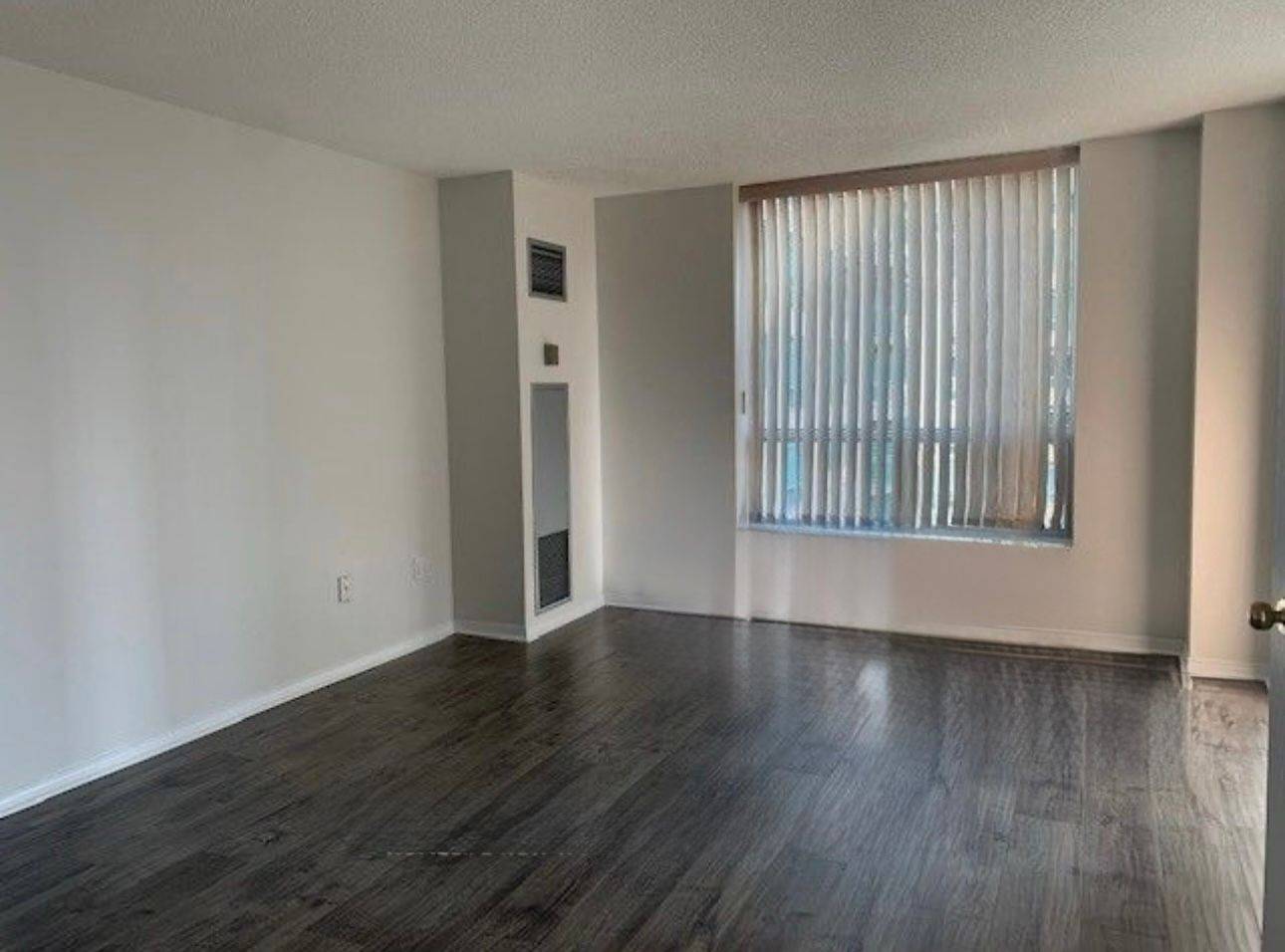 Toronto C14, ON M2M 4L1,28 Pemberton AVE #700