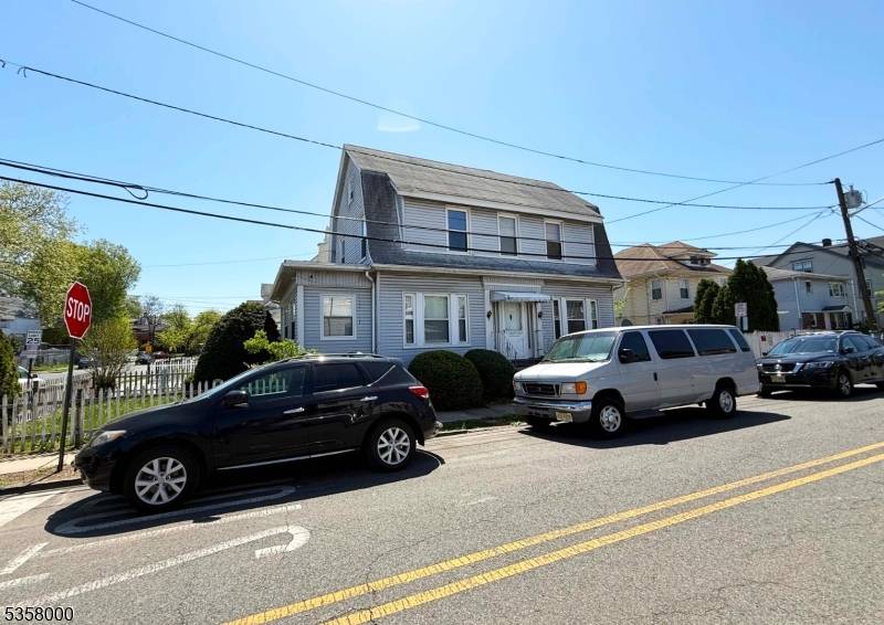 Elizabeth City, NJ 07208,332 Chilton St