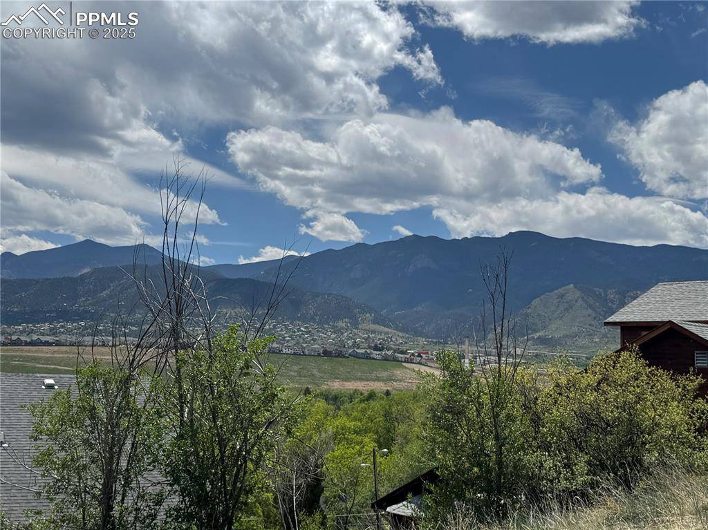 Colorado Springs, CO 80904,240 N Limit ST