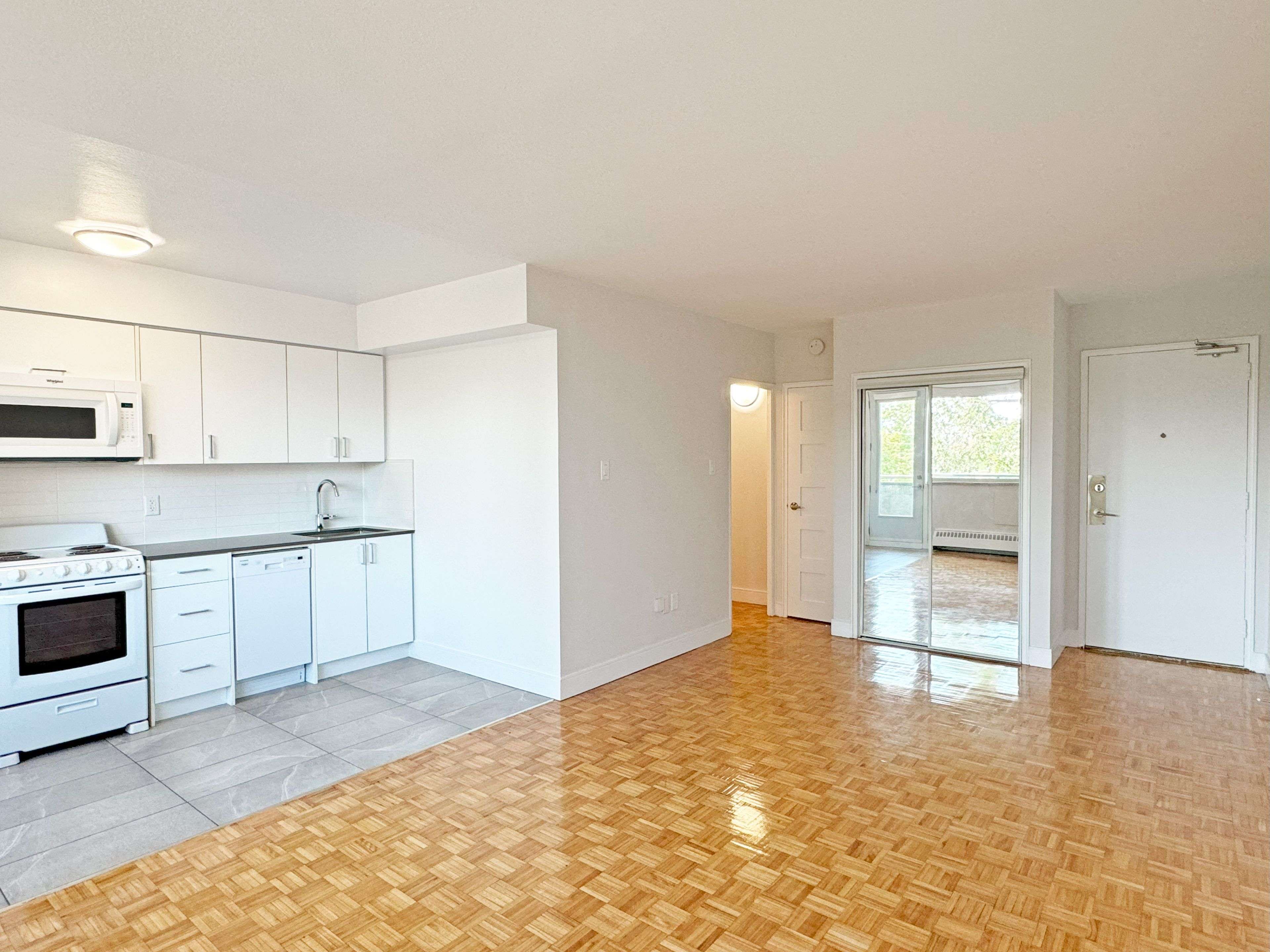 Toronto C02, ON M5R 2P6,276 St George ST #603