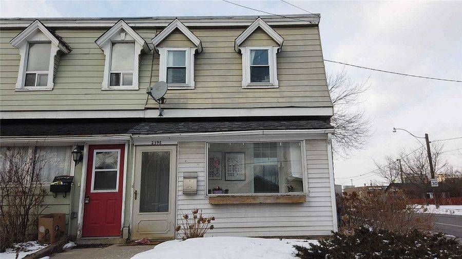 Toronto E02, ON M4E 2E1,2398 Gerrard ST E