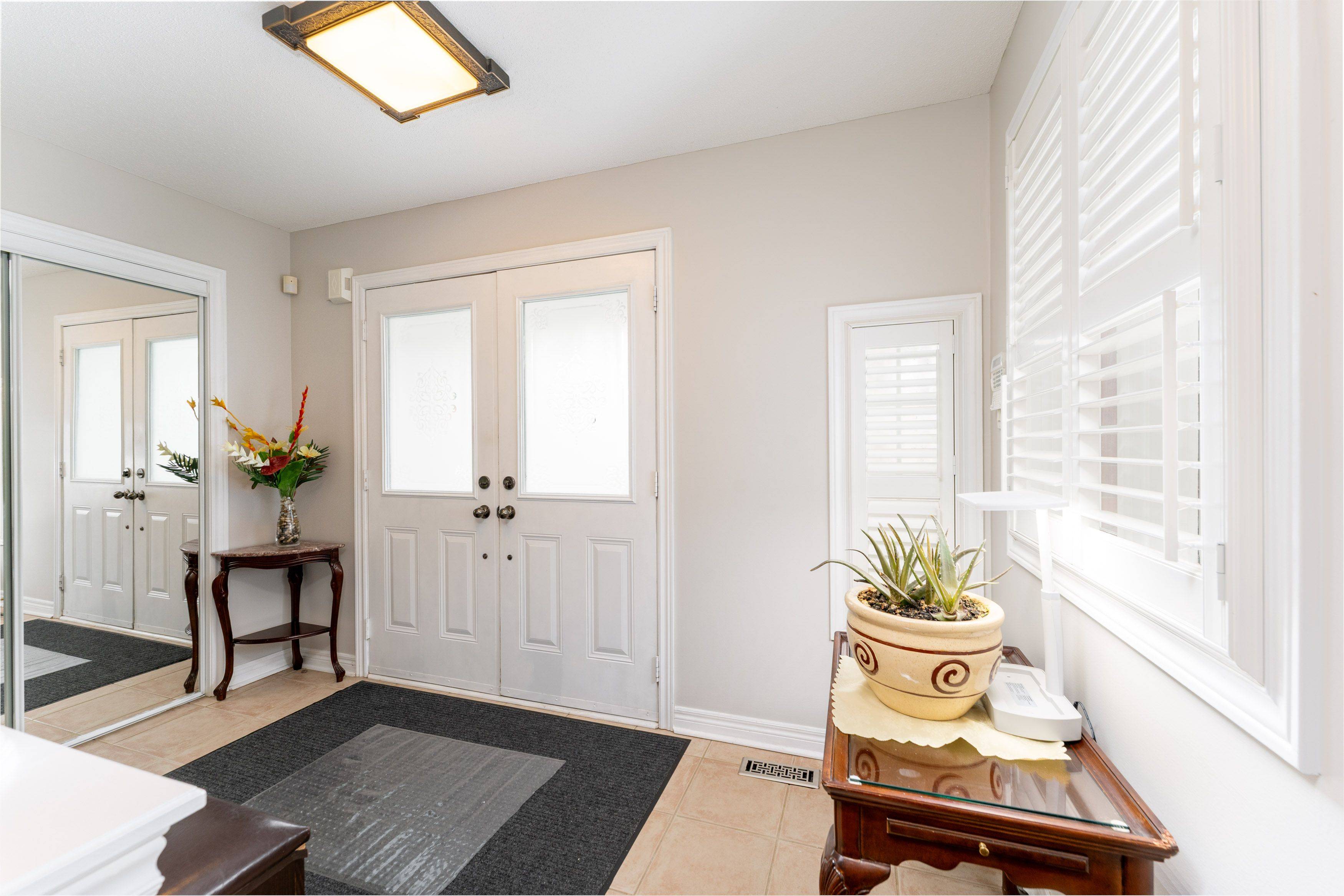 Ajax, ON L1T 0C9,38 Napiermews DR