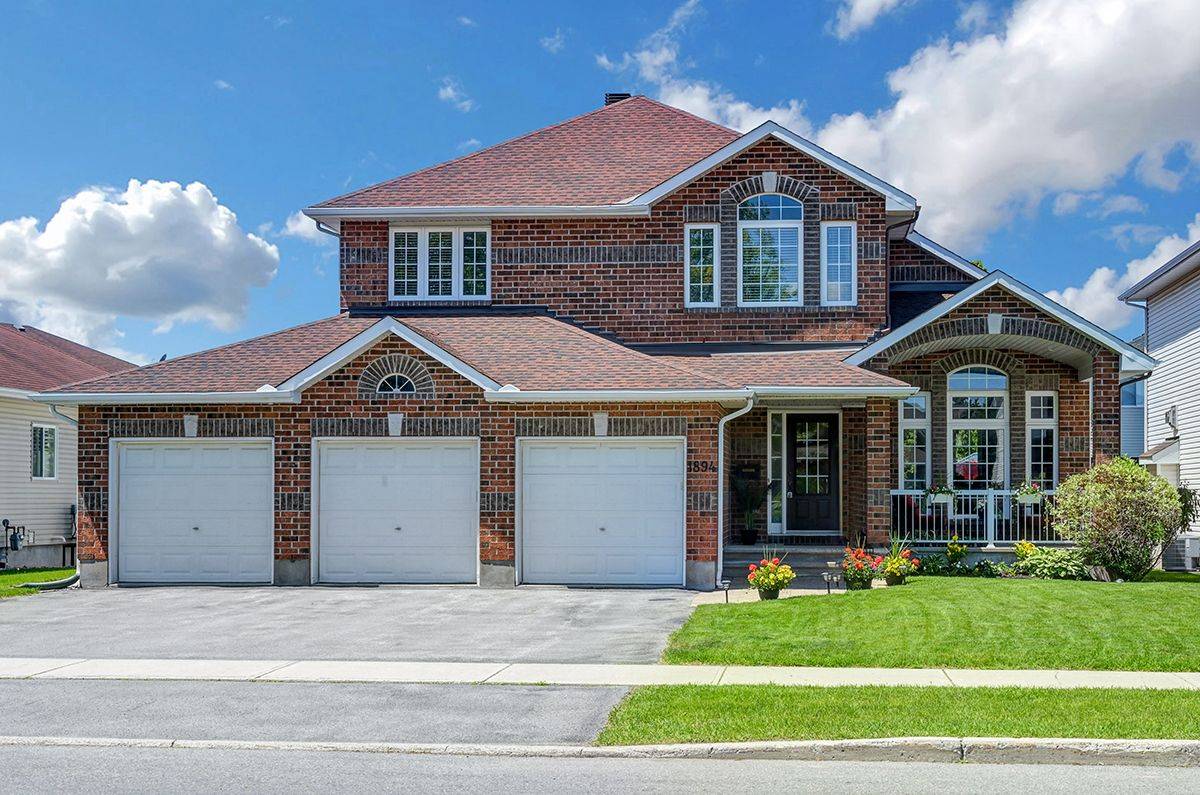 Orleans - Cumberland And Area, ON K4A 4P9,1894 Springridge DR